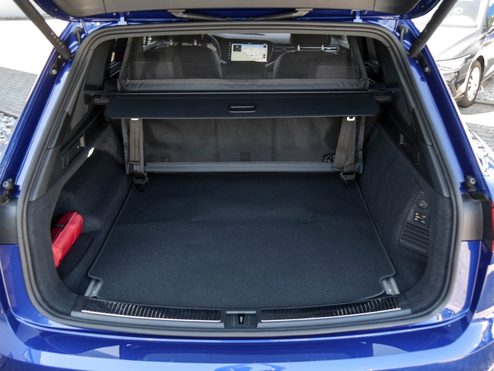 Volkswagen Touareg V6 R-LINE NEUES MODELL STANDHZ. AHK CAM
