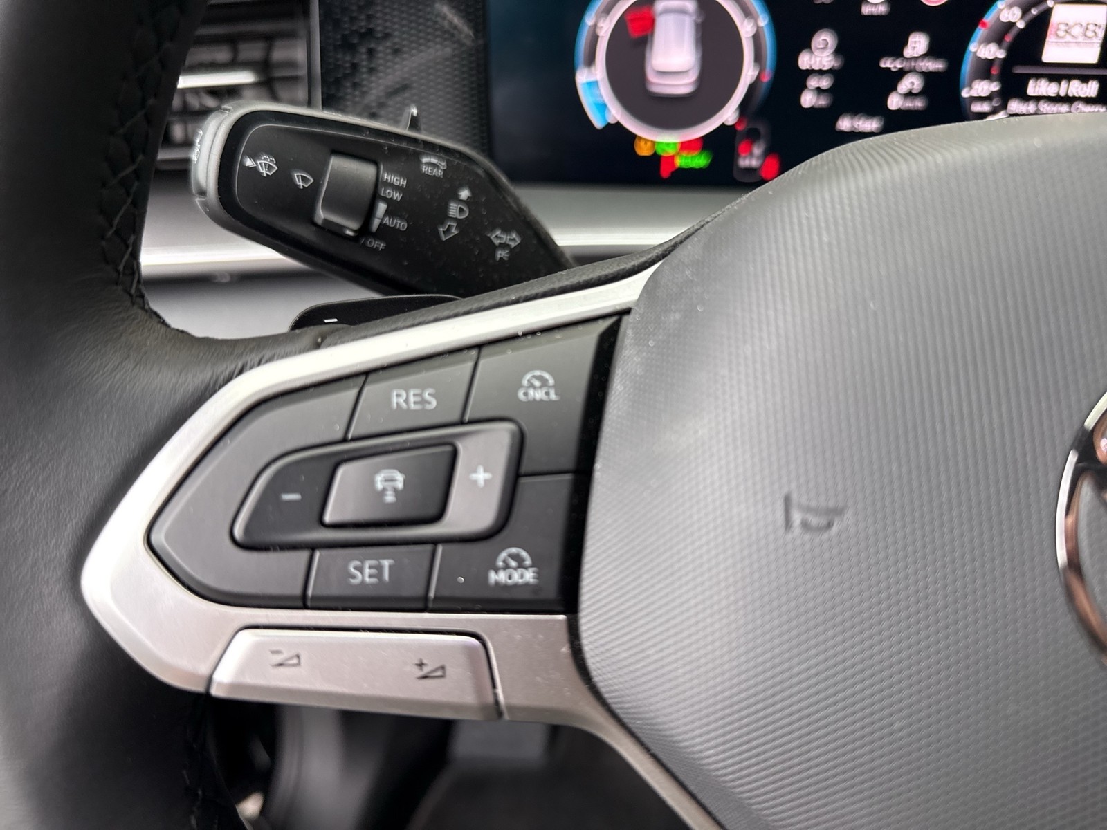 Volkswagen Tayron 1.5 eTSI LIFE STANDHZ. CAM ACC LM18 NAVI