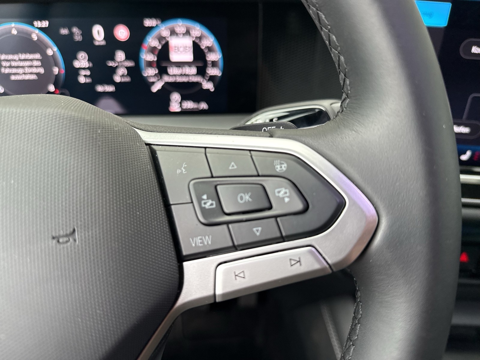 Volkswagen Tayron 1.5 eTSI LIFE STANDHZ. CAM ACC LM18 NAVI