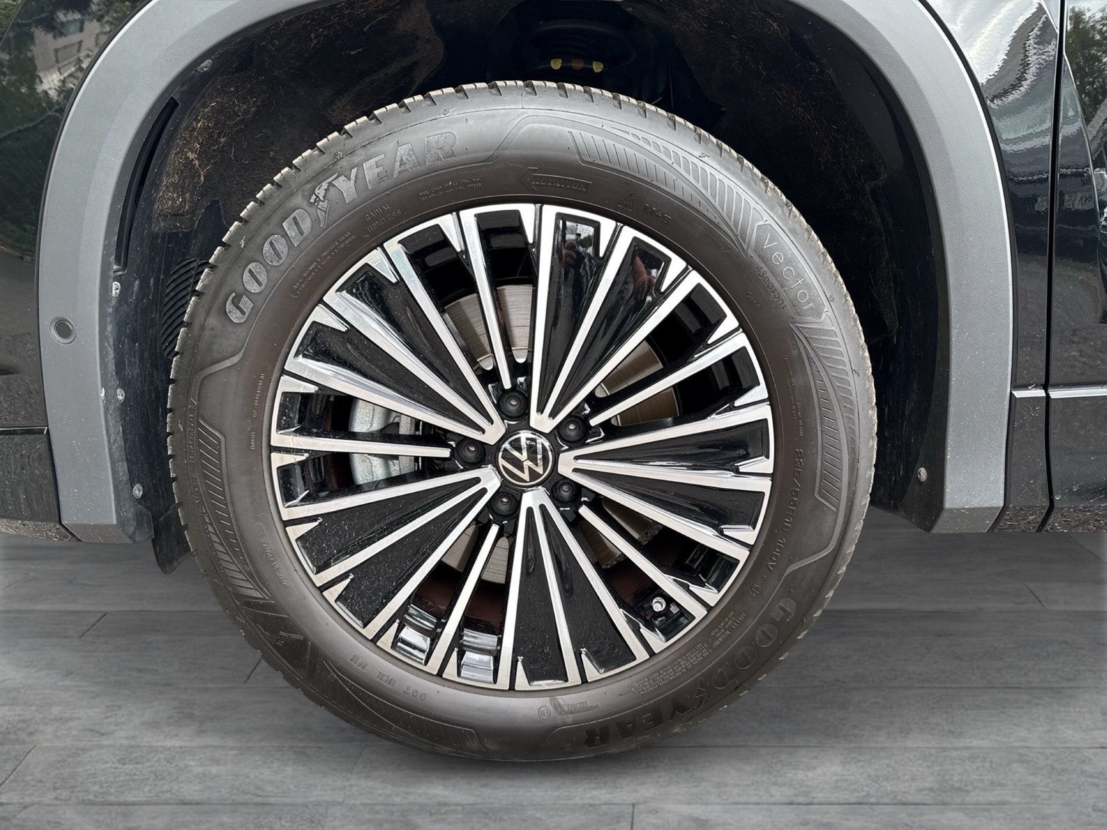 Volkswagen Tayron 1.5 eTSI LIFE STANDHZ. CAM ACC LM18 NAVI