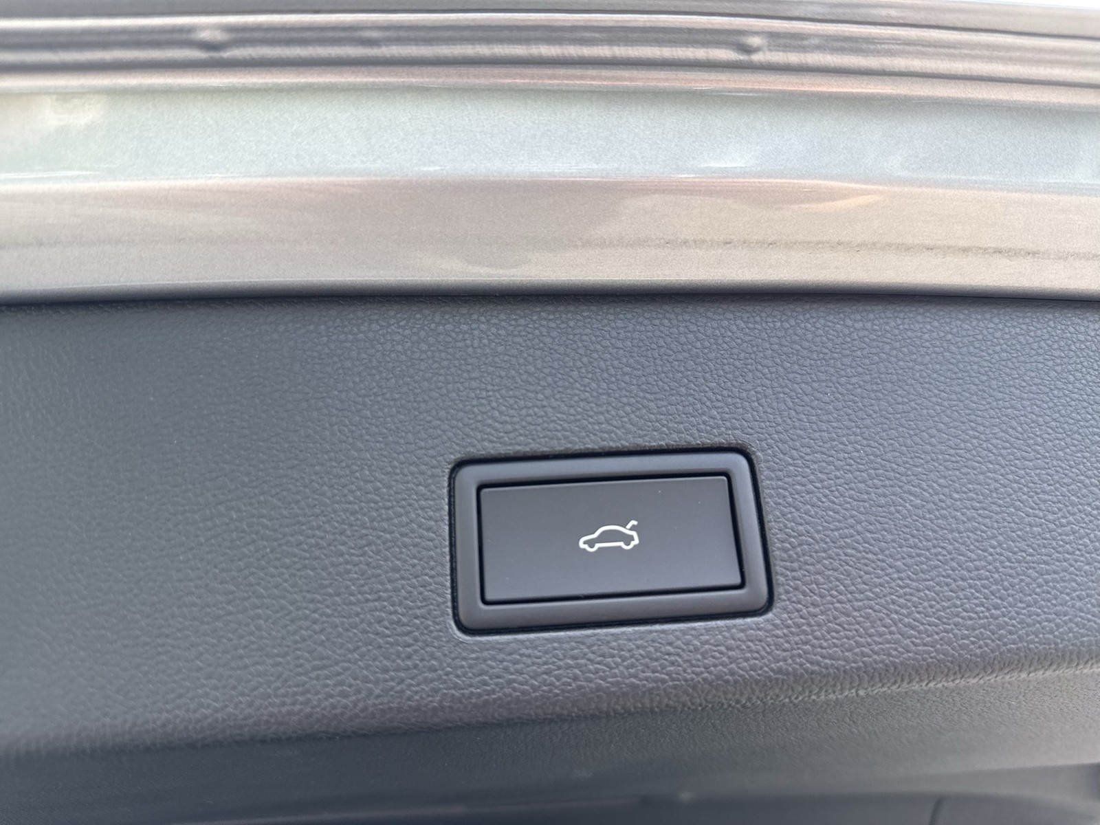 Volkswagen Golf Variant VIII 1.5 eTSI ENERGY CAM ACC NAVI
