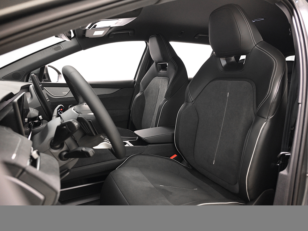 Skoda Peaq 90x SPORTLINE 4X4 AHK eSITZE MATRIXLED LM20