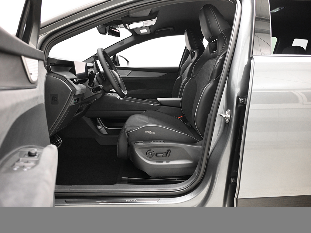 Skoda Peaq 90x SPORTLINE 4X4 AHK eSITZE MATRIXLED LM20