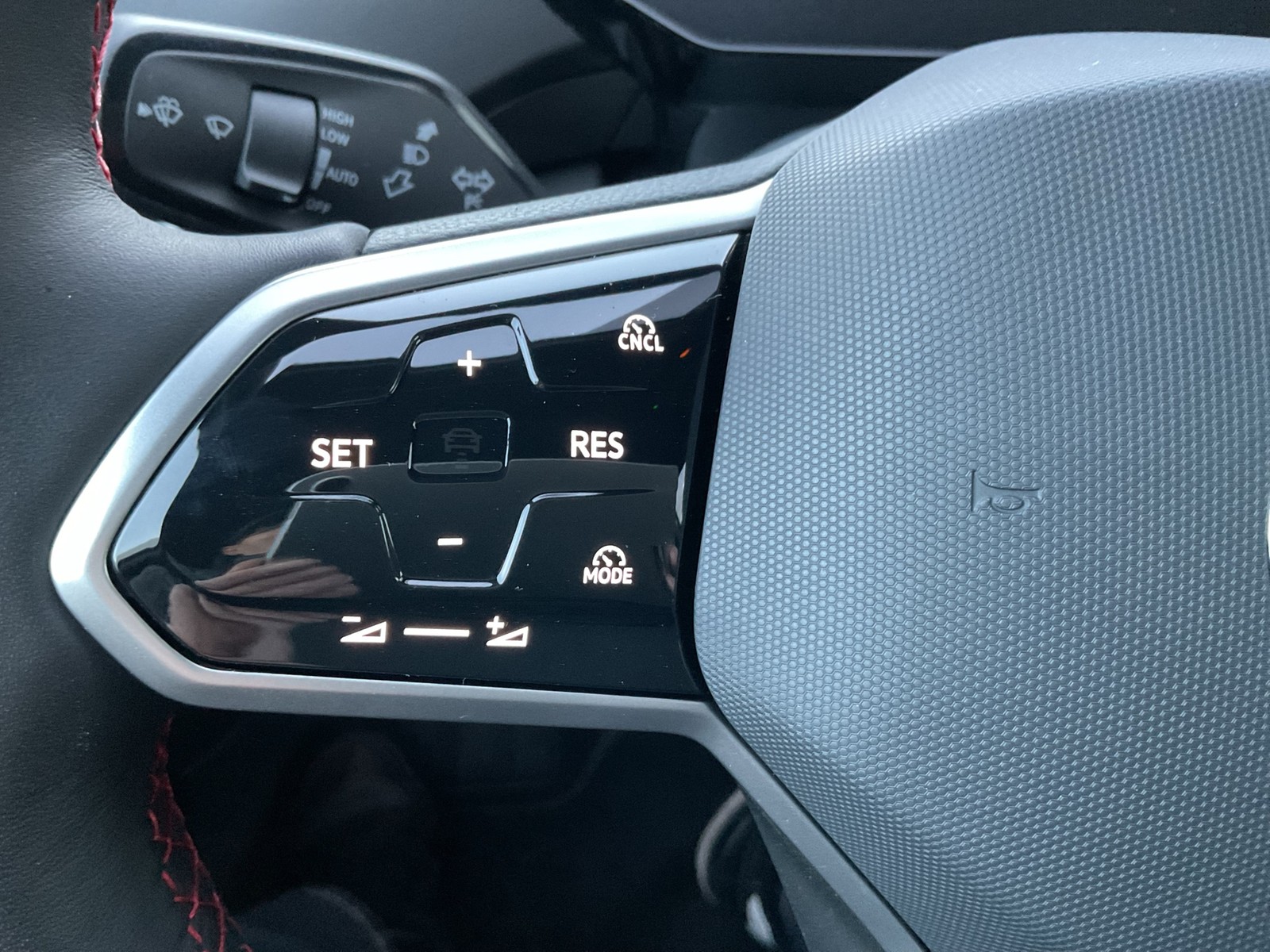 Volkswagen ID.5 GTX 4X4 WÄRMEPUMPE PANO ACC LM20 NAVI