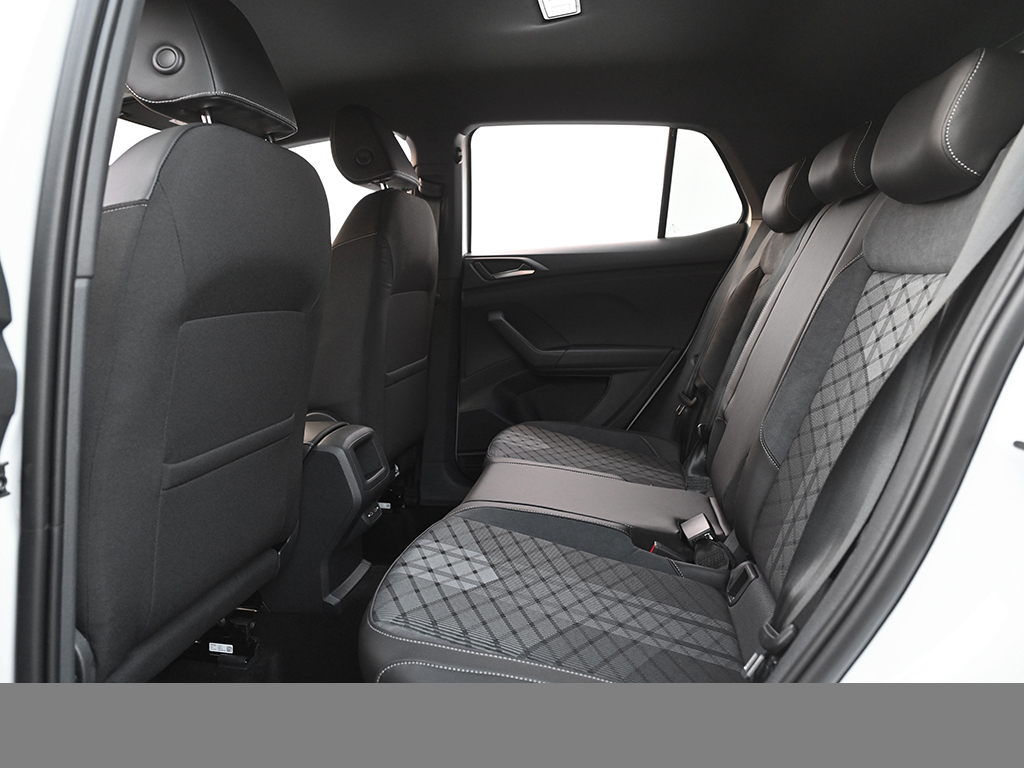 Volkswagen T-Cross 1.5 R-LINE DSG BLACKSTYLE AHK NAVI CAM