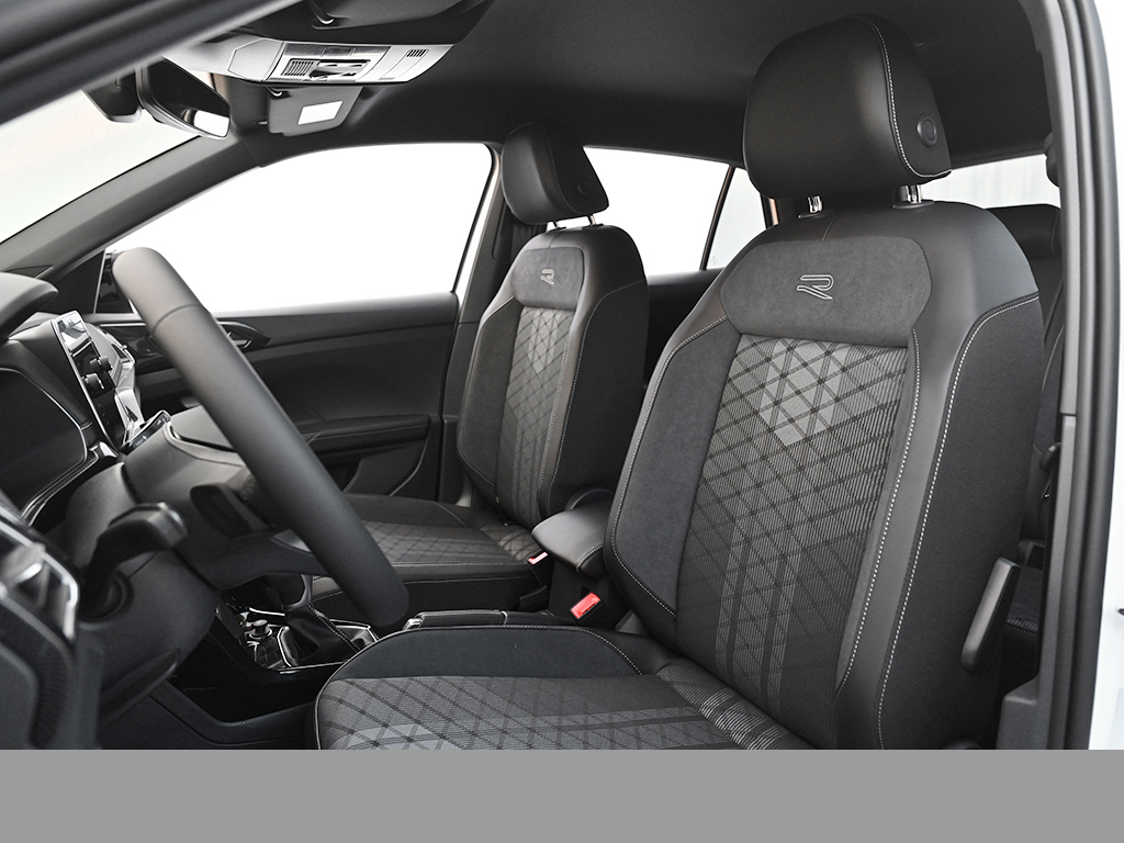 Volkswagen T-Cross 1.5 R-LINE DSG BLACKSTYLE AHK NAVI CAM