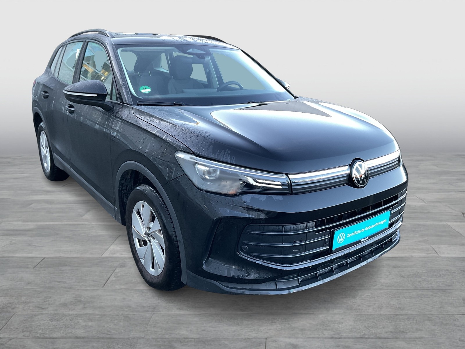 Volkswagen Tiguan 1.5 eTSI NEUES MODELL AHK CAM NAVI SITZHZ