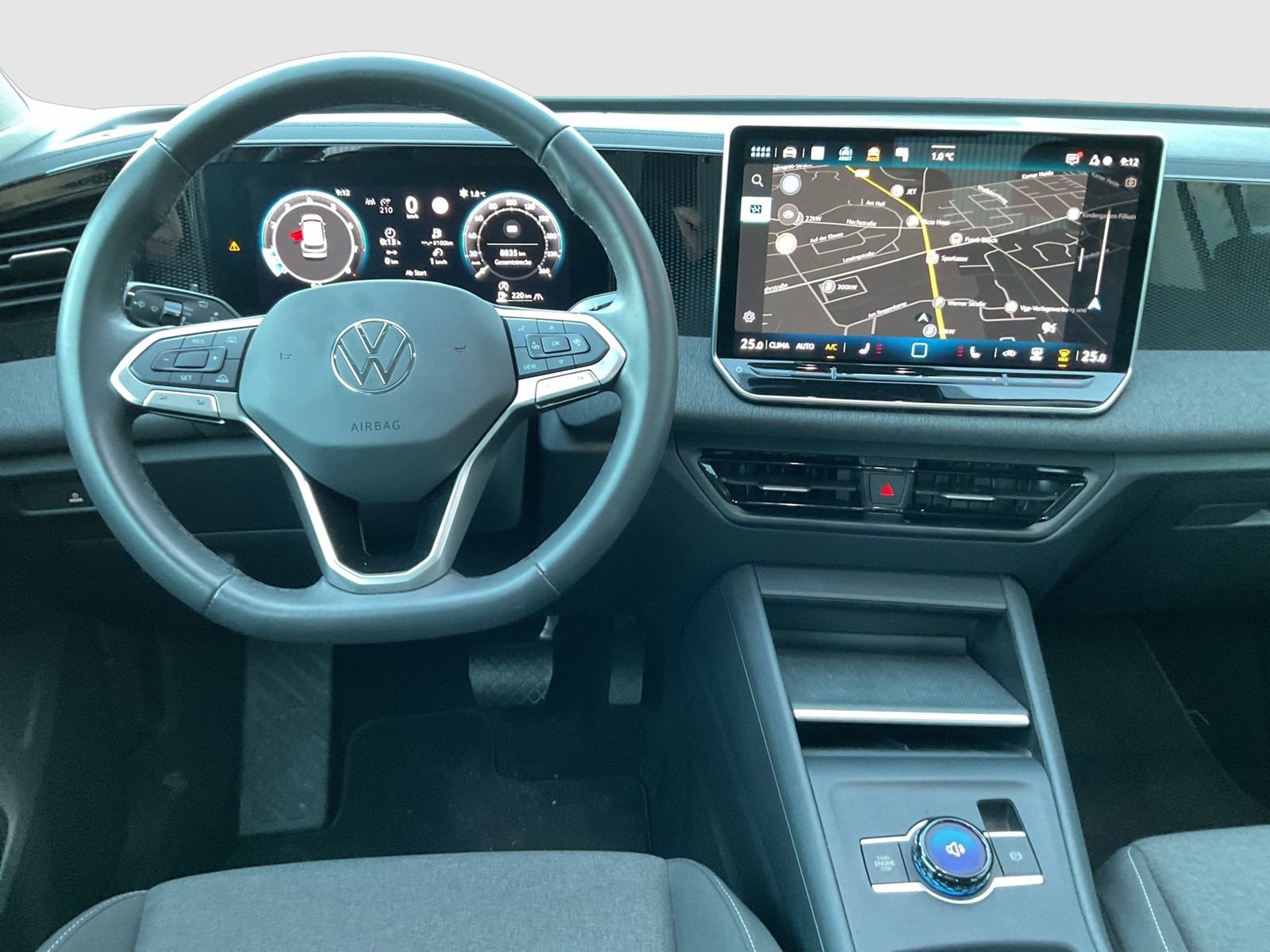 Volkswagen Tiguan 1.5 eTSI NEUES MODELL AHK CAM NAVI SITZHZ