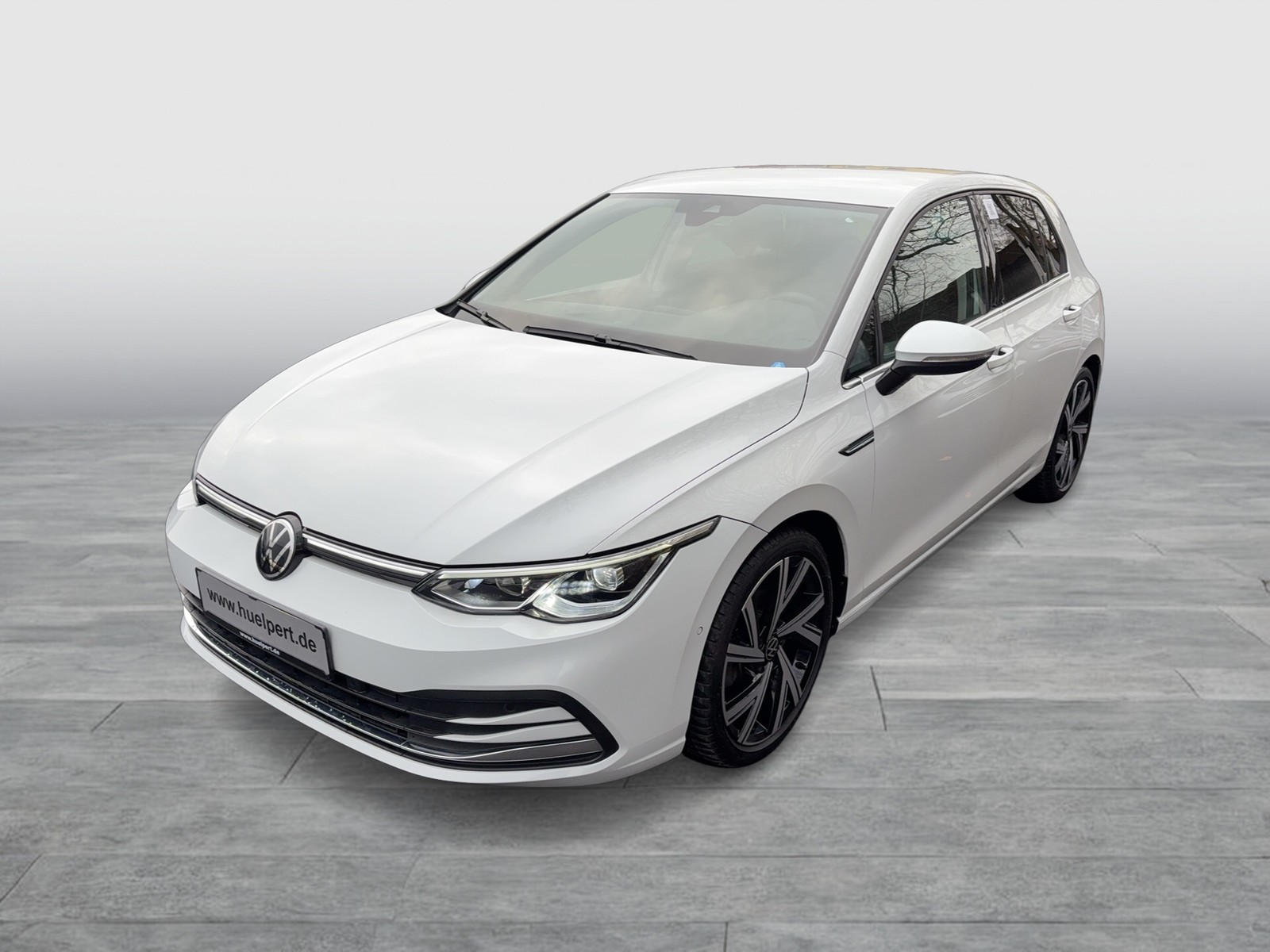 Volkswagen Golf VIII 2.0 STYLE KAMERA ALU18 NAVI CARPLAY