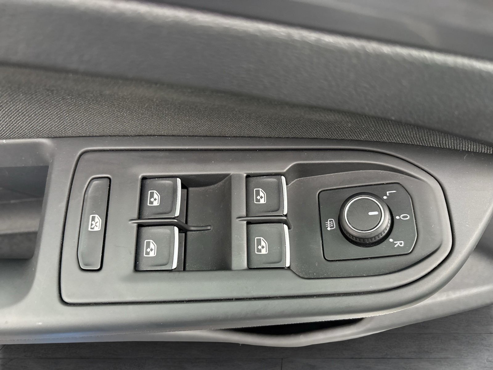 Volkswagen Golf VIII 2.0 STYLE KAMERA ALU18 NAVI CARPLAY