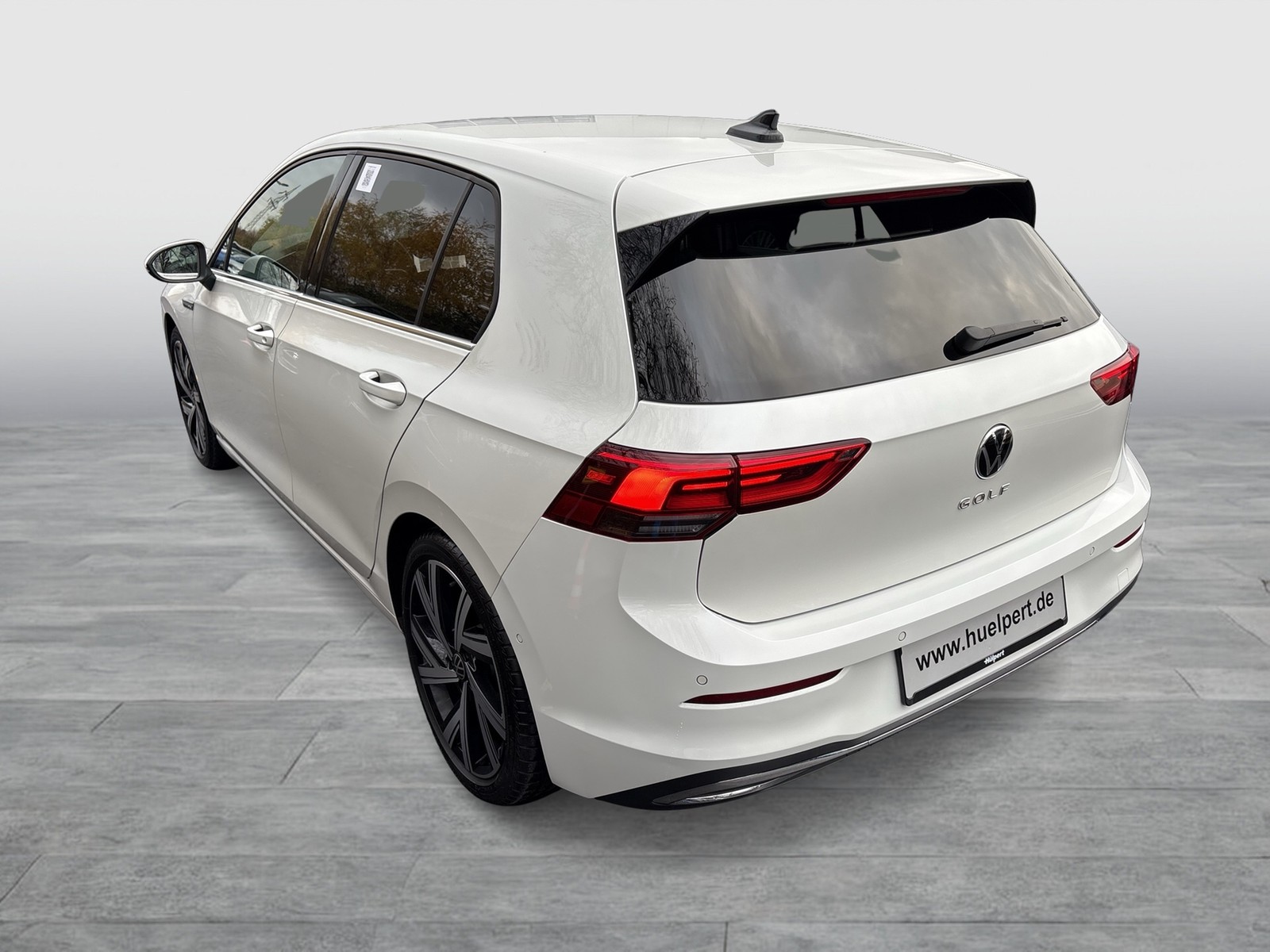 Volkswagen Golf VIII 2.0 STYLE KAMERA ALU18 NAVI CARPLAY