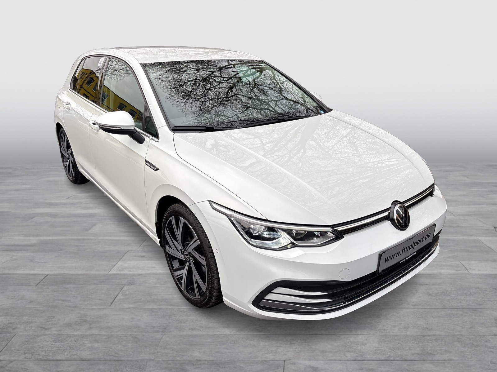 Volkswagen Golf VIII 2.0 STYLE KAMERA ALU18 NAVI CARPLAY