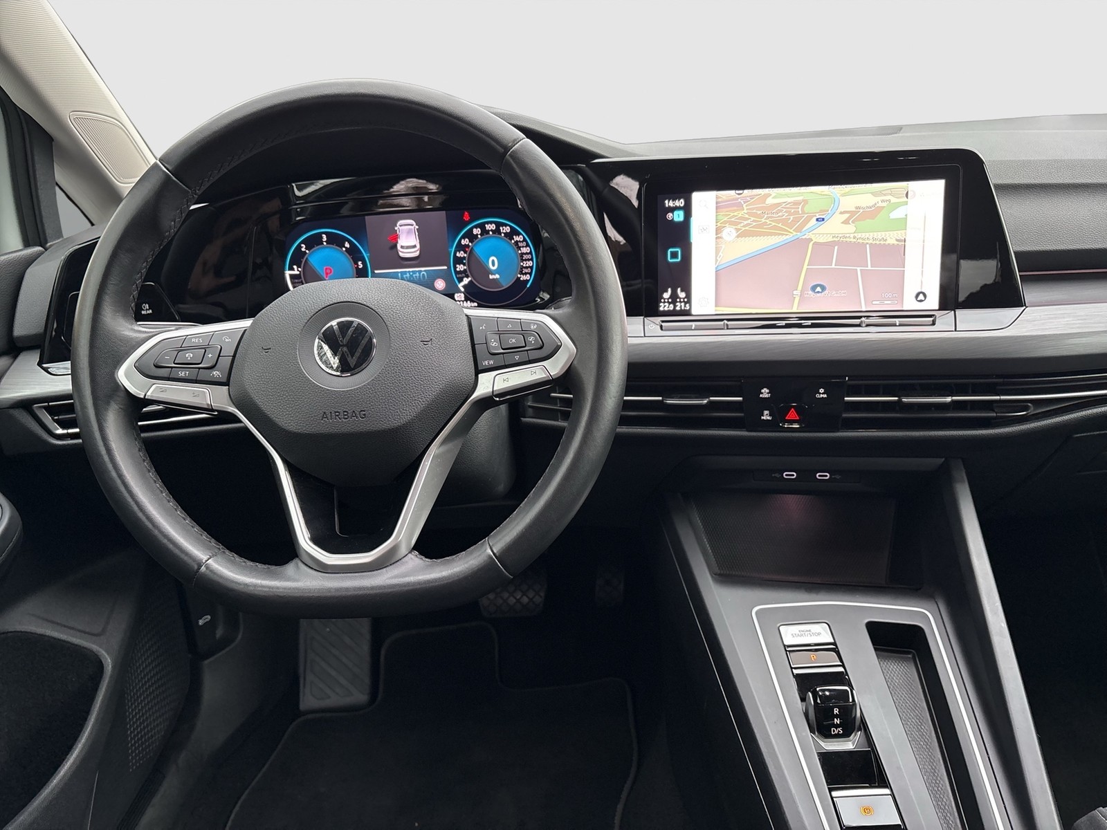 Volkswagen Golf VIII 2.0 STYLE KAMERA ALU18 NAVI CARPLAY