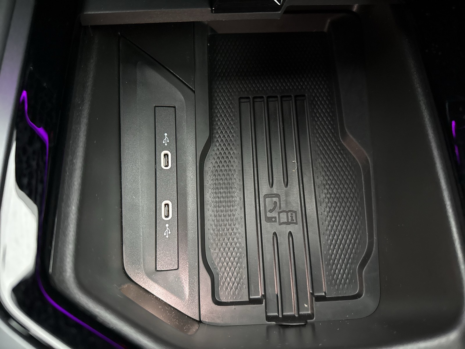 Volkswagen Passat Variant 1.5 HYBRID R-LINE NEUESMODELL AHK