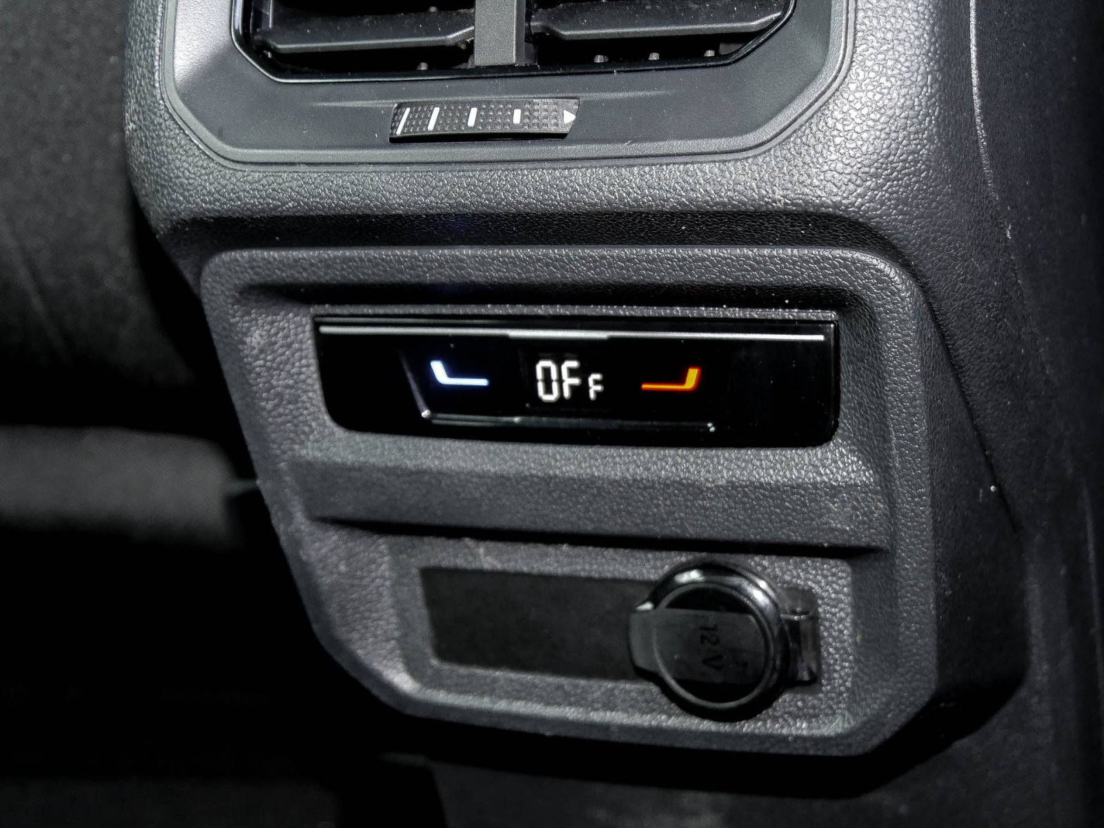Volkswagen Tiguan 2.0 MOVE KAMERA AHK ACC LED NAVI SITZHEIZ