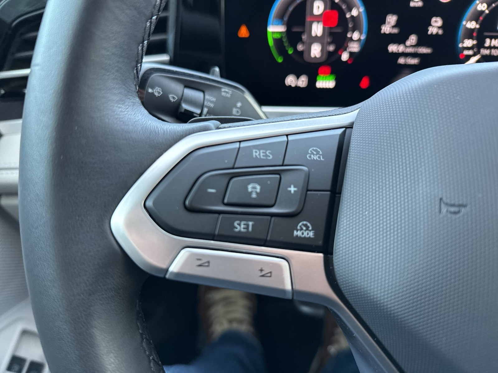 Volkswagen Passat Variant 1.5 HYBRID ELEGANCE NEUES MODELL