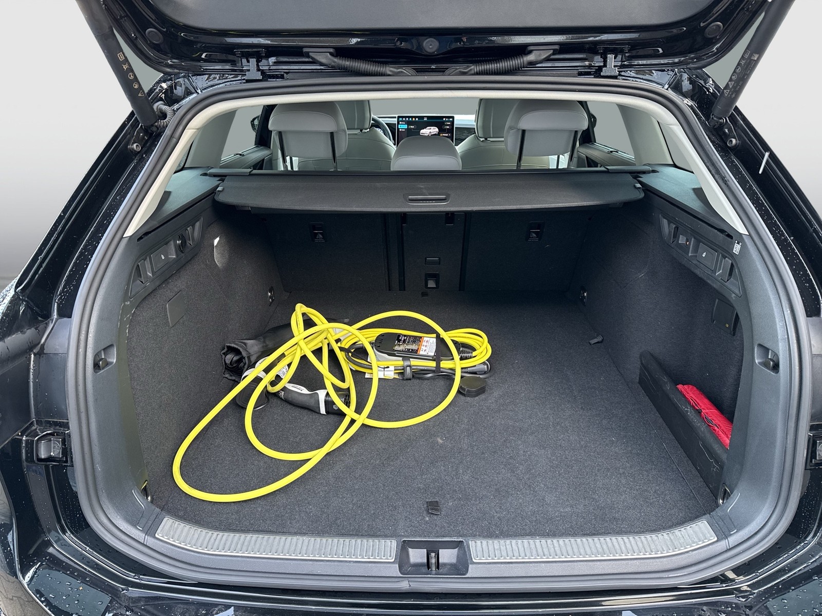 Volkswagen Passat Variant 1.5 HYBRID ELEGANCE NEUES MODELL