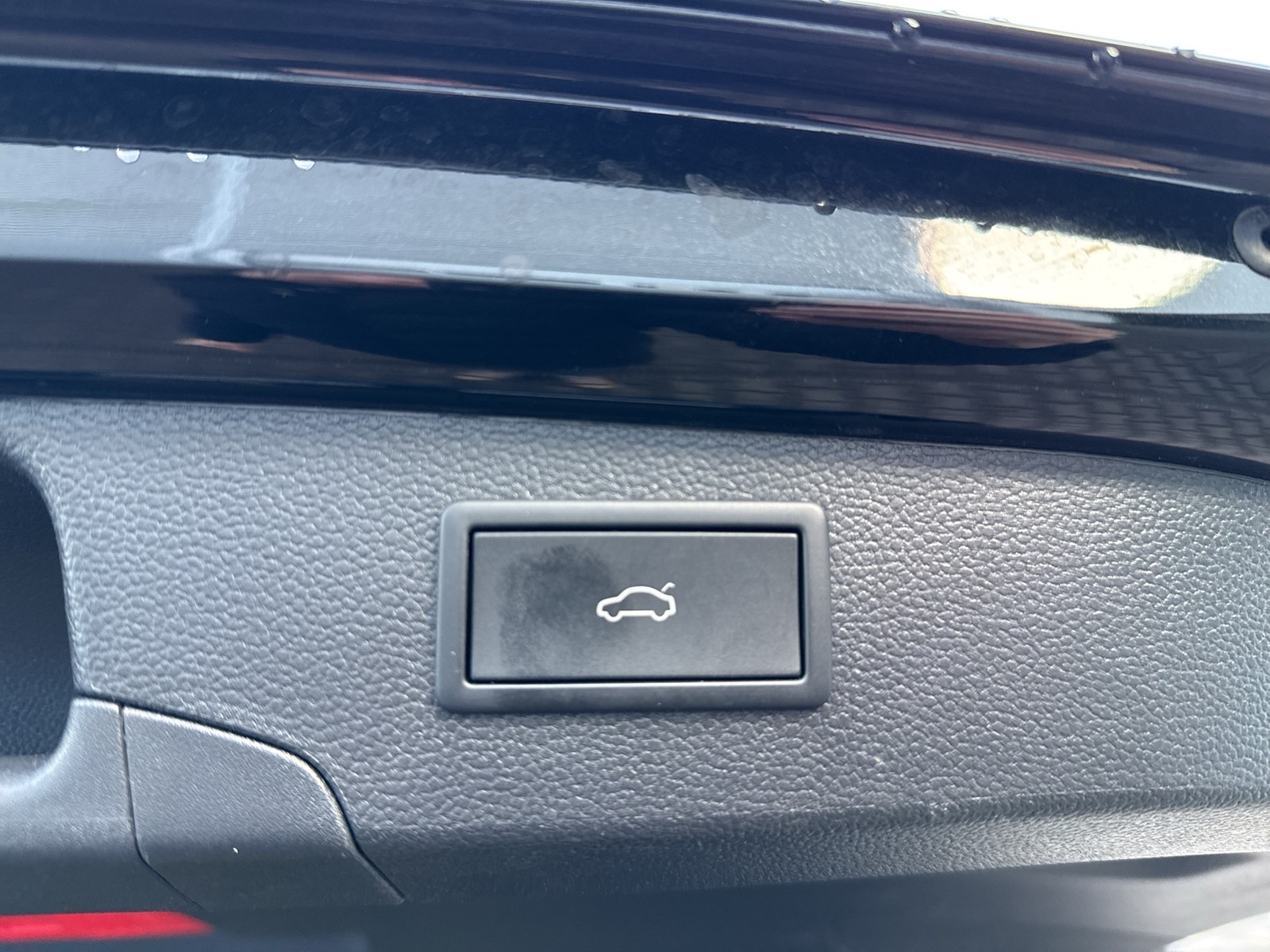 Volkswagen Passat Variant 1.5 HYBRID ELEGANCE NEUES MODELL