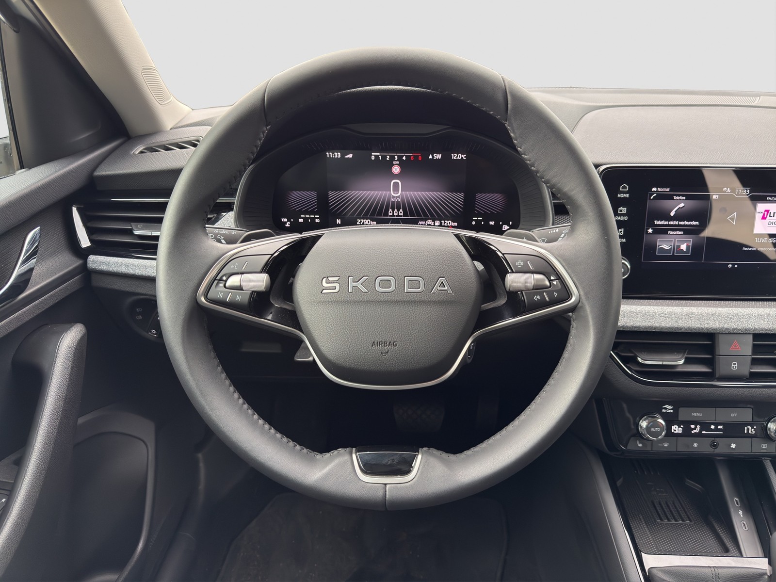 Skoda Kamiq 1.5 SELECTION CAM CARPLAY ALU SITZHEIZUNG