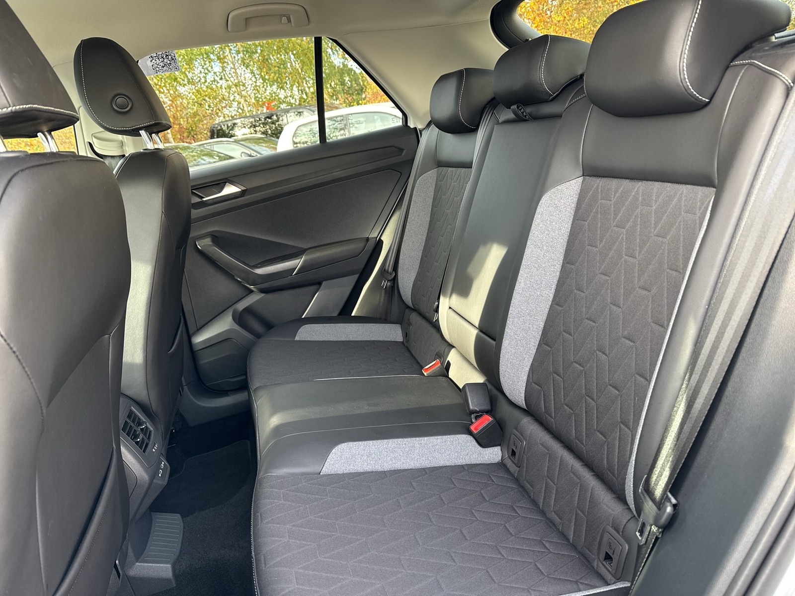 Volkswagen T-Roc 2.0 GOAL AHK CAM ACC LM17 NAVI SITZHEIZUNG