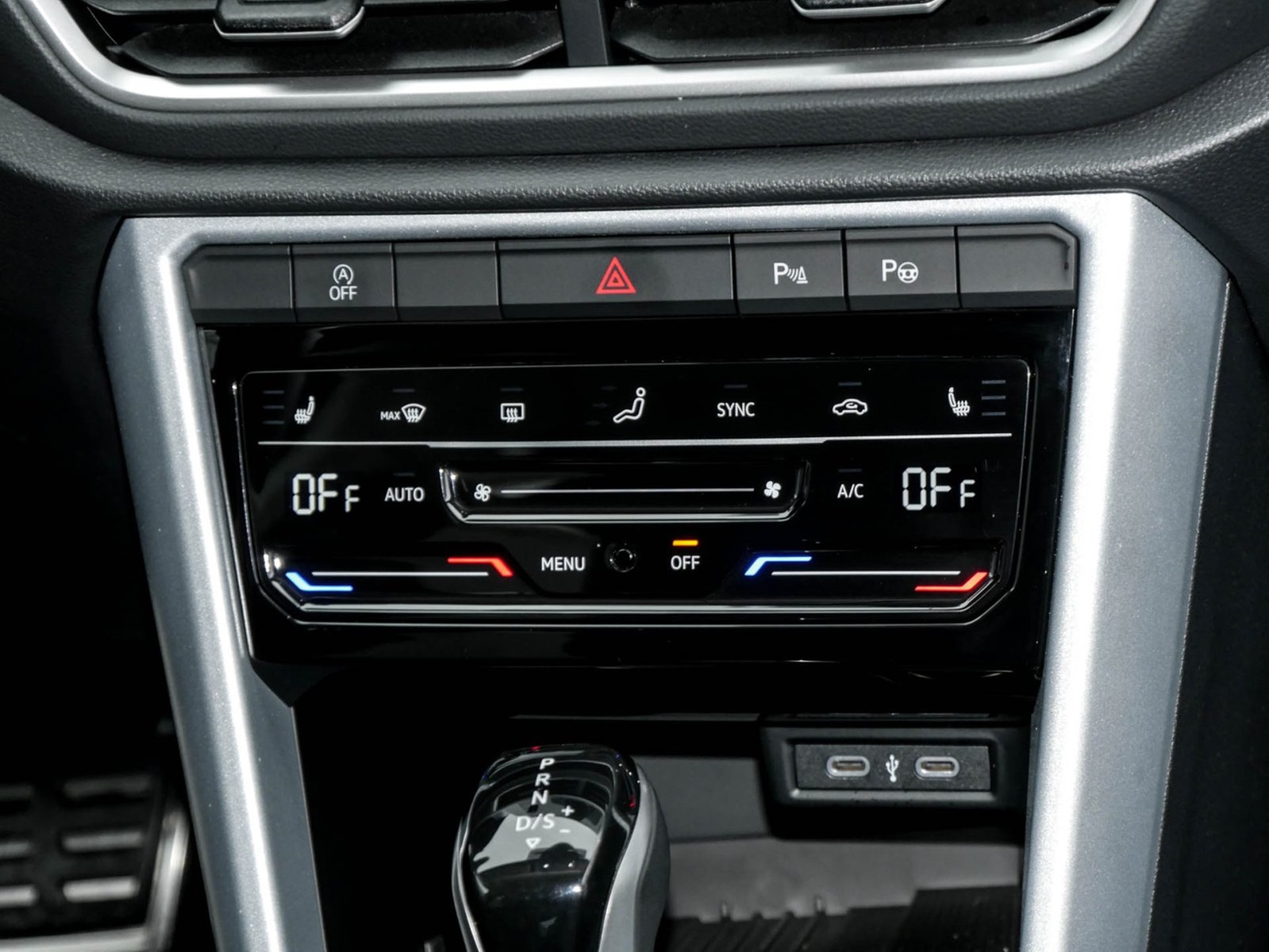 Volkswagen T-Roc 2.0 GOAL AHK CAM ACC LM17 NAVI SITZHEIZUNG