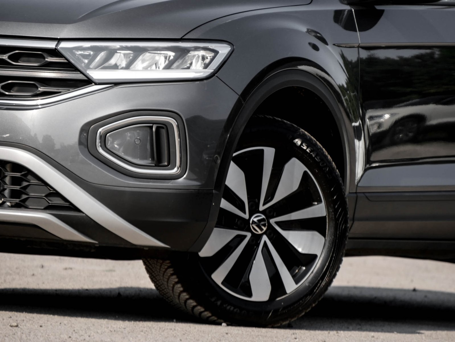 Volkswagen T-Roc 2.0 GOAL AHK CAM ACC LM17 NAVI SITZHEIZUNG