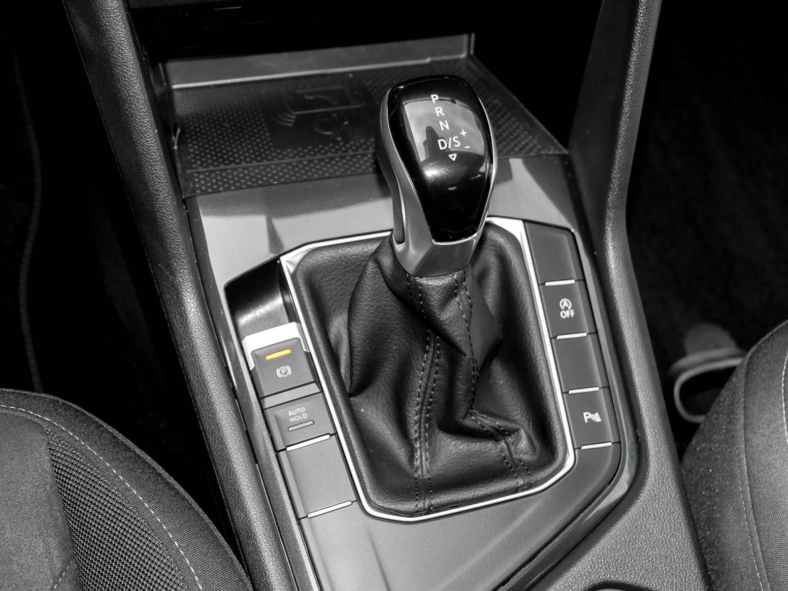 Volkswagen Tiguan 2.0 ELEGANCE PANO KAMERA HEAD-UP AHK ACC