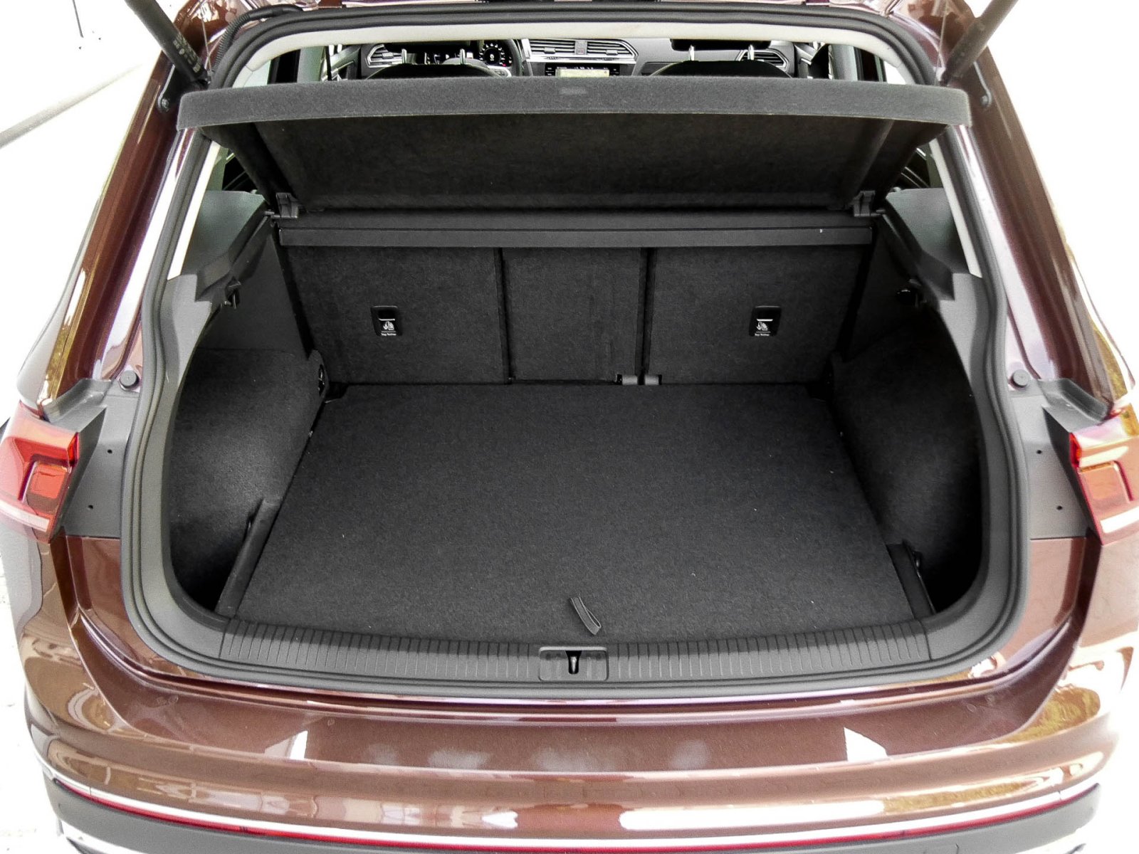 Volkswagen Tiguan 2.0 ELEGANCE PANO KAMERA HEAD-UP AHK ACC