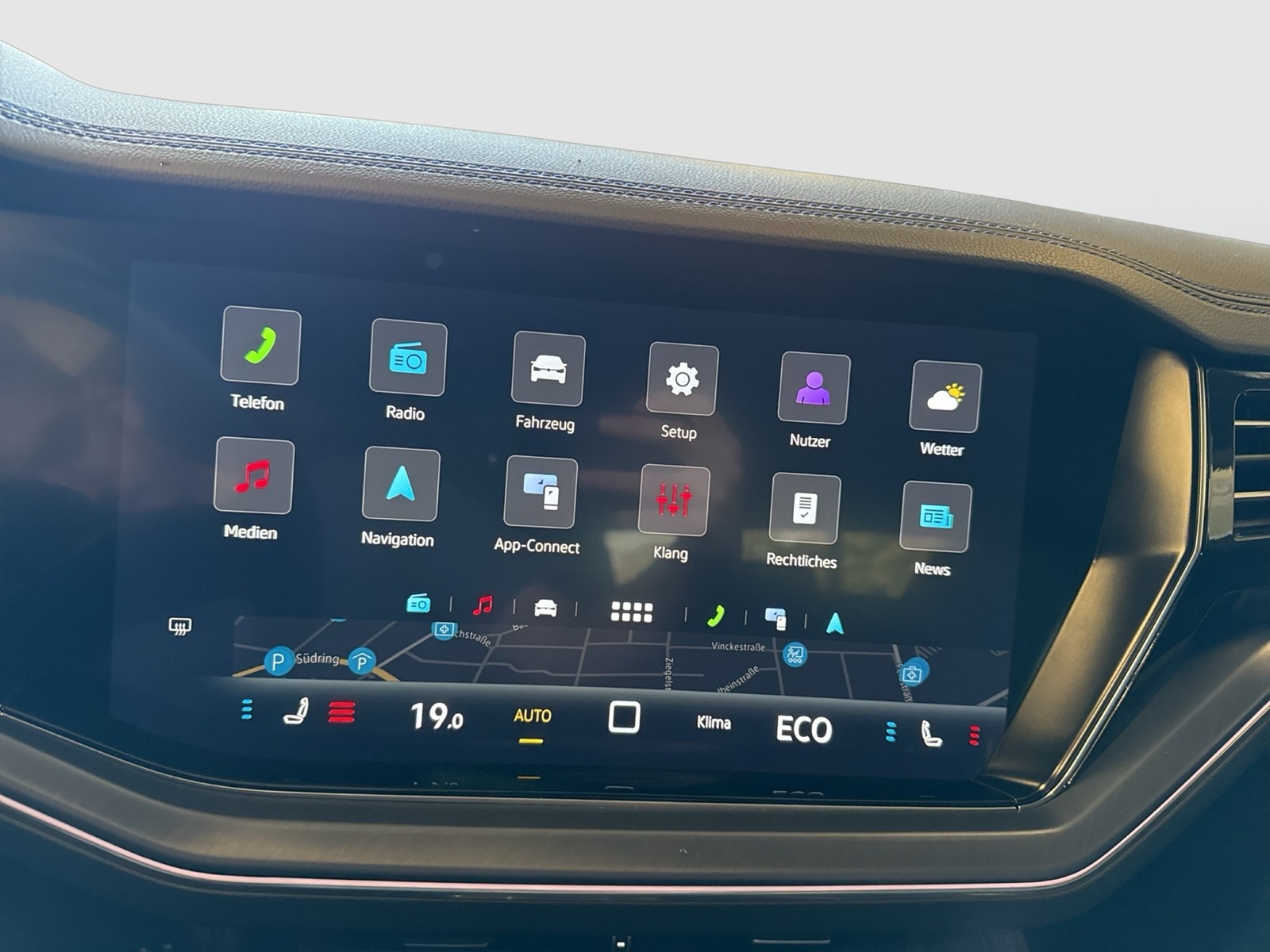 Volkswagen Touareg HYBRID R DYNAUDIO AHK 360°CAM ACC LM21