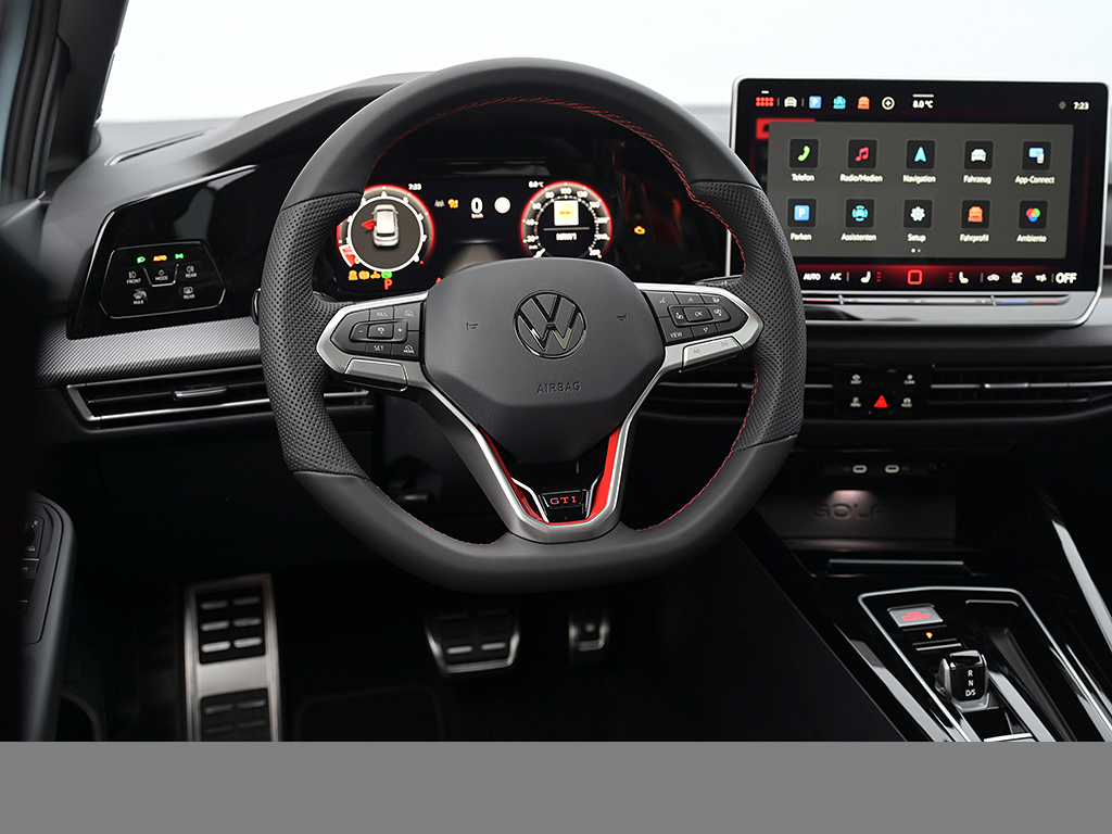 Volkswagen Golf GTI BLACKSTYLE HARMANKARDON PANO