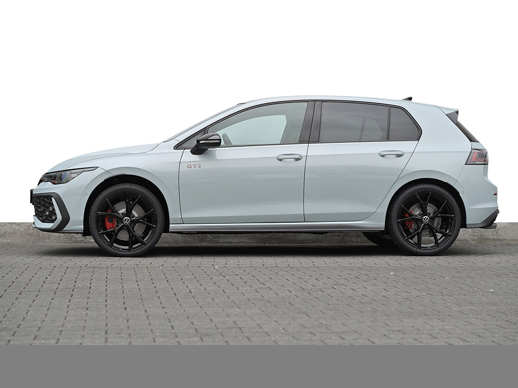 Volkswagen Golf GTI BLACKSTYLE HARMANKARDON PANO