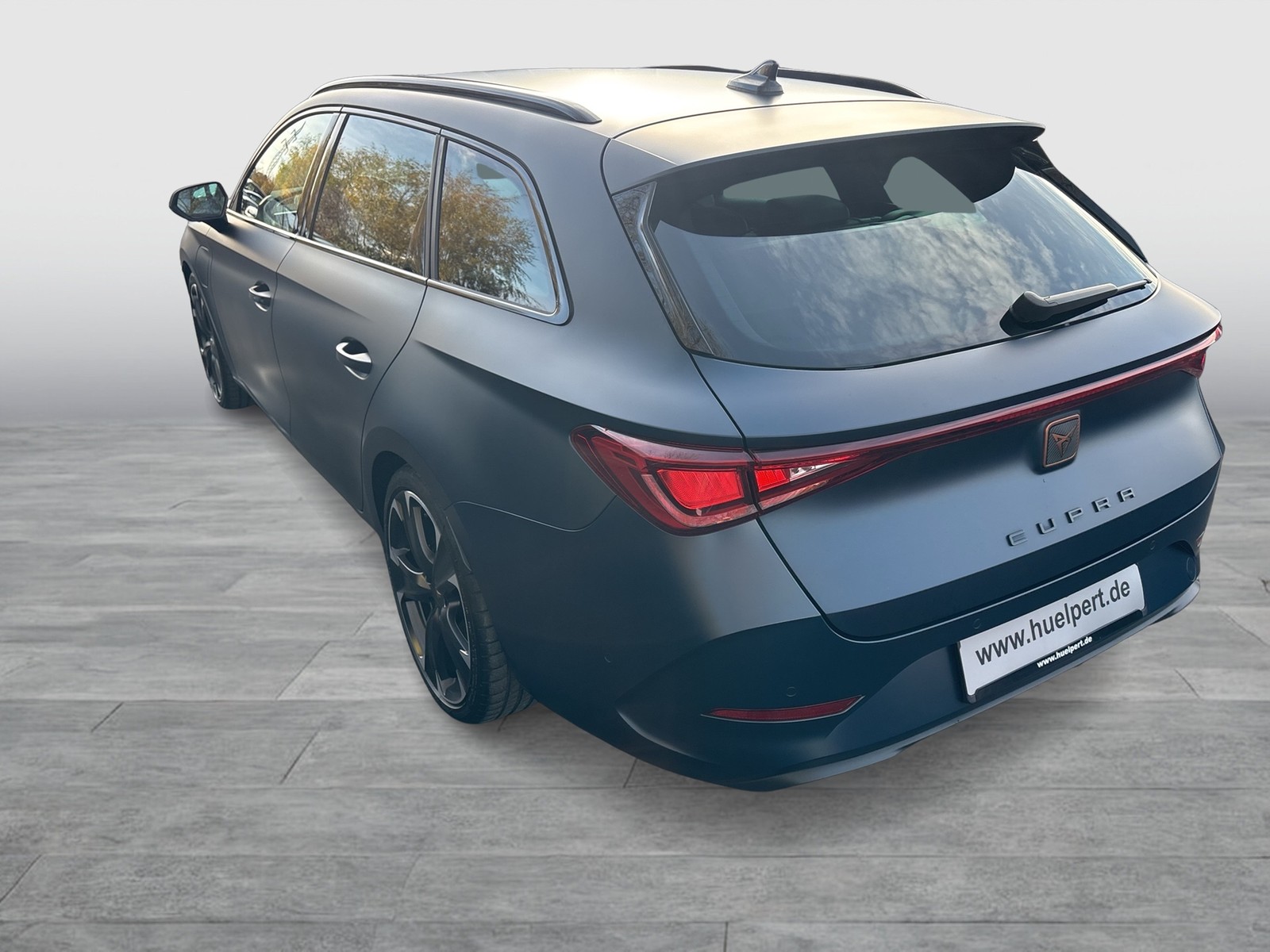 Cupra Leon ST 1.4 HYBRID VZ AHK KAMERA ALU19 NAVI