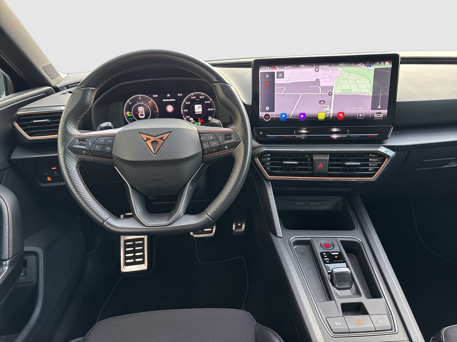 Cupra Leon ST 1.4 HYBRID VZ AHK KAMERA ALU19 NAVI