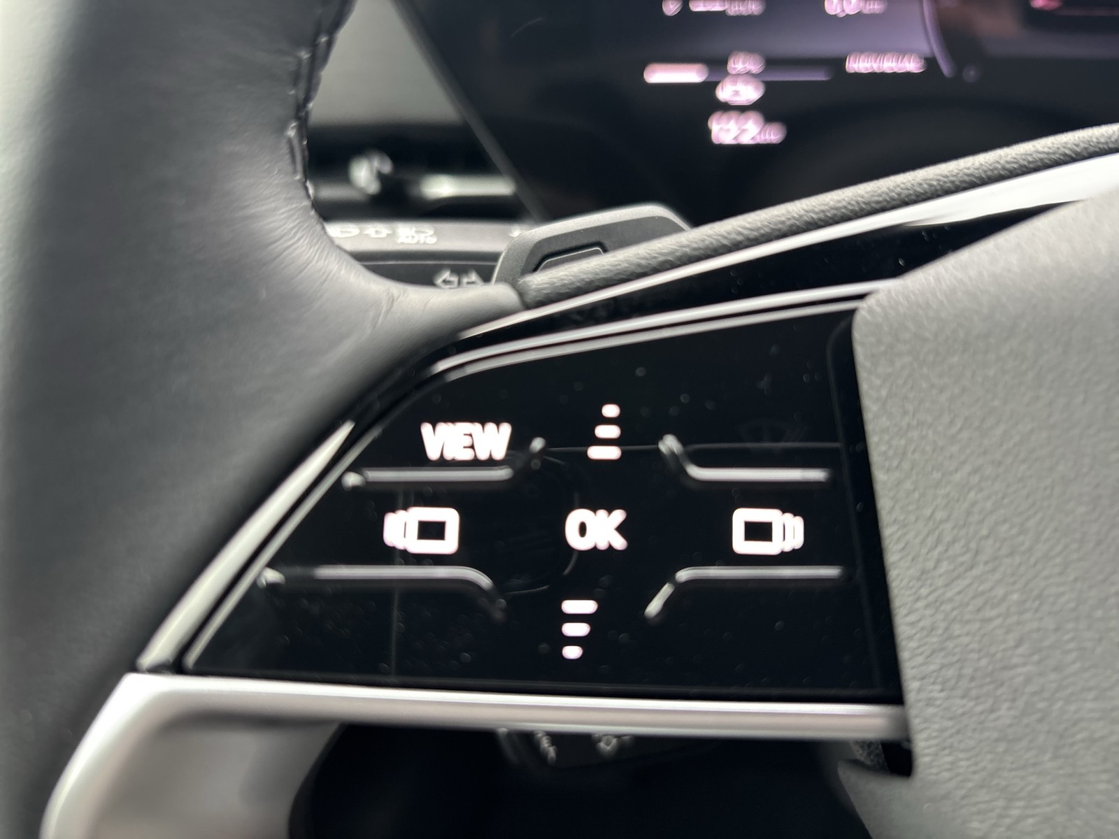 Audi A6 e-tron Avant performance S LINE AHK ACC LM20