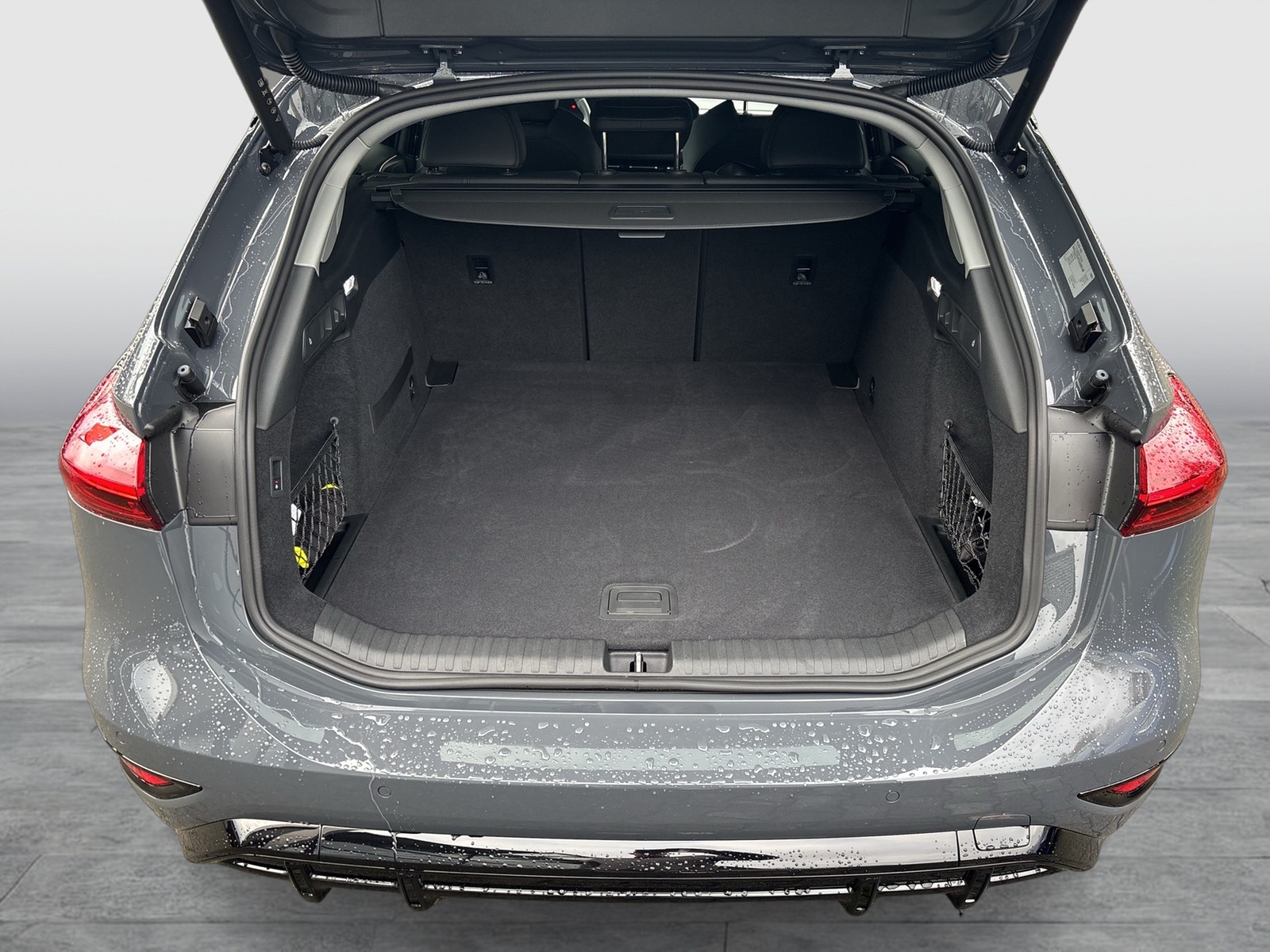 Audi A6 e-tron Avant performance S LINE AHK ACC LM20