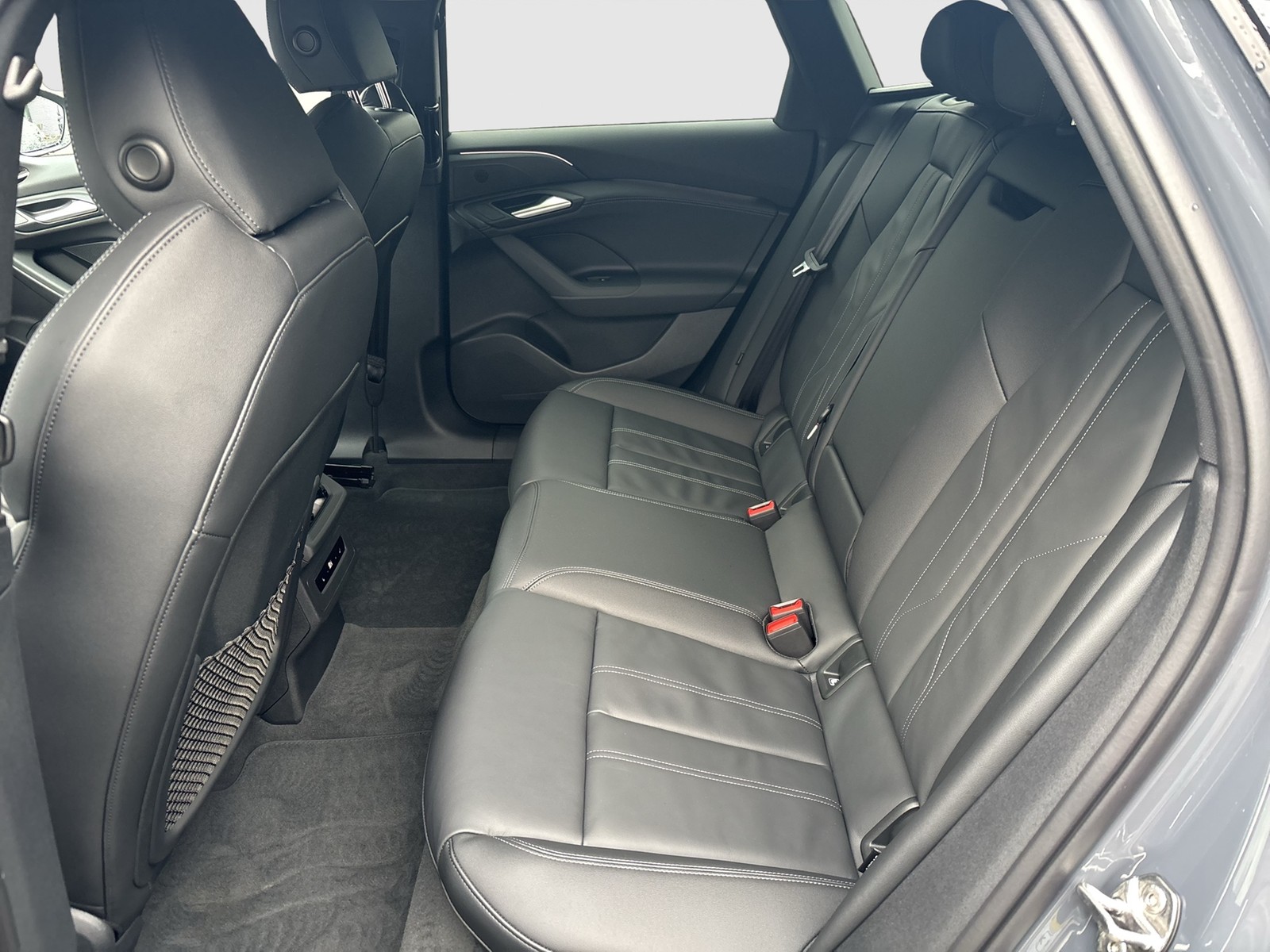 Audi A6 e-tron Avant performance S LINE AHK ACC LM20