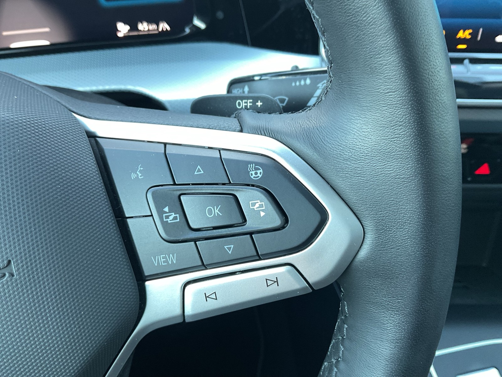 Volkswagen Golf VIII 1.5 HYBRID GOAL FACELIFT AHK ACC LM17