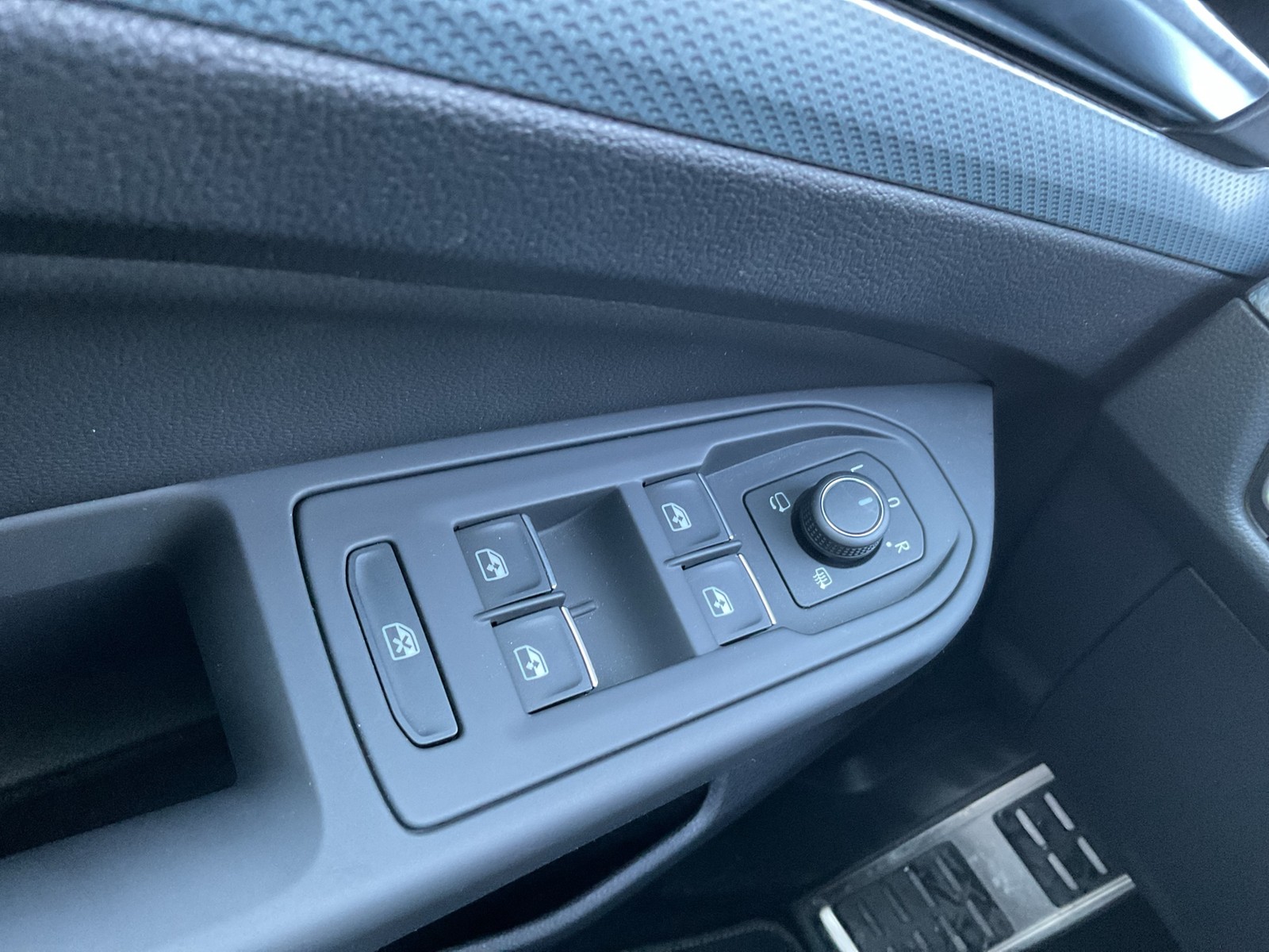 Volkswagen Golf VIII 1.5 HYBRID GOAL FACELIFT AHK ACC LM17