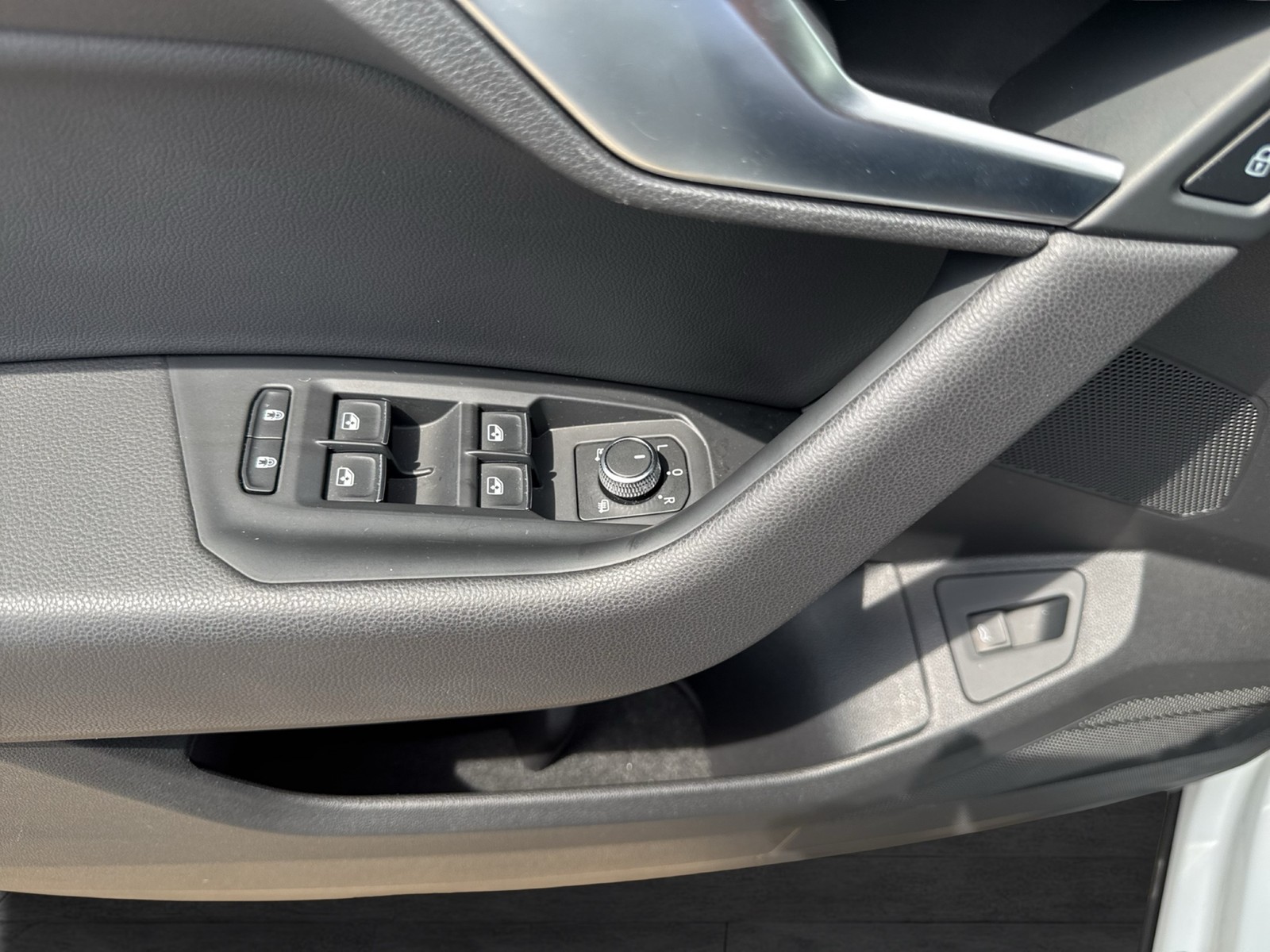 Volkswagen Touareg V6 AHK CAM ACC LM19 EKLAPPE NAVI CARPLAY