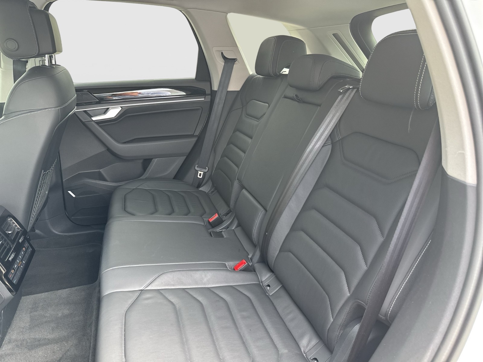 Volkswagen Touareg V6 AHK CAM ACC LM19 EKLAPPE NAVI CARPLAY