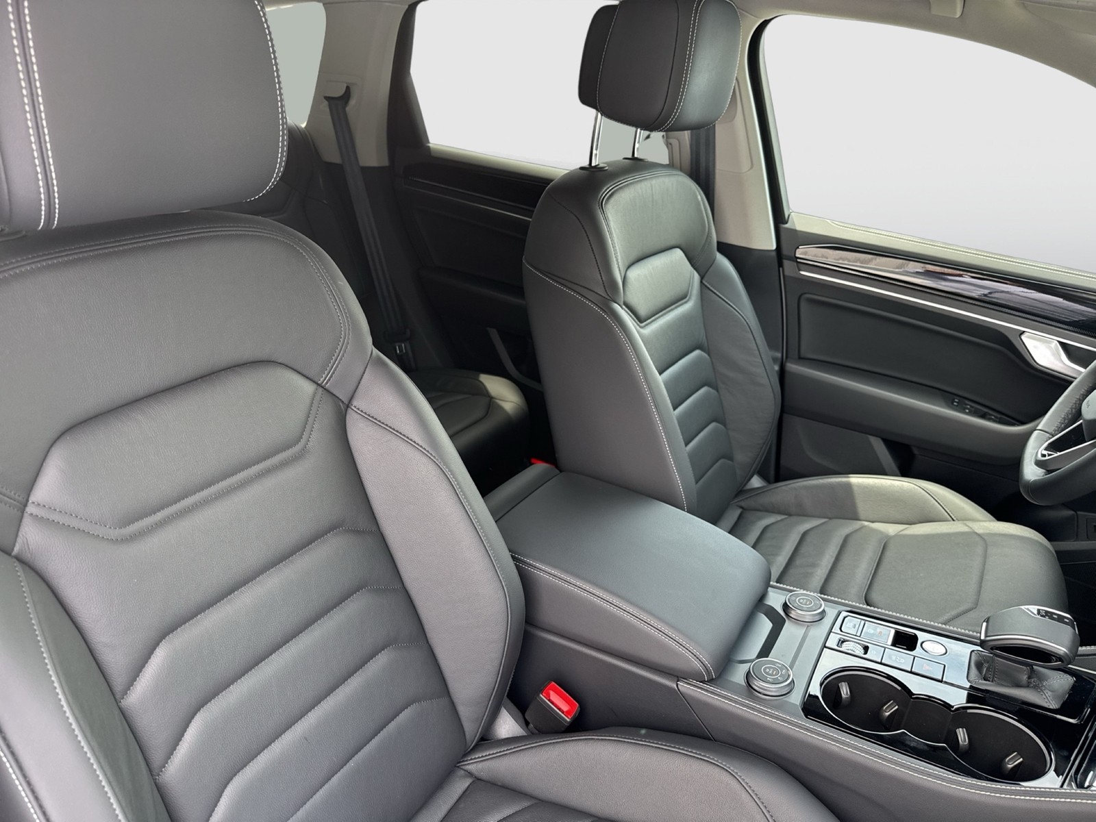Volkswagen Touareg V6 AHK CAM ACC LM19 EKLAPPE NAVI CARPLAY