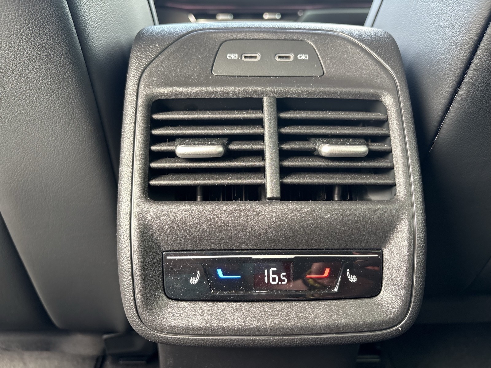 Volkswagen Passat Variant 1.5 HYBRID ELEGANCE LEDER AHK ACC
