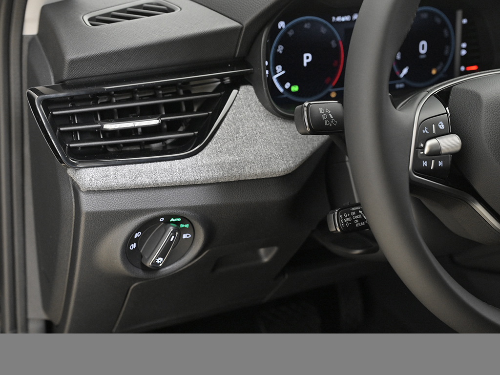 Skoda Scala 1.5 BALANCE DSG AHK CAM NAVI KEYLESS LM17