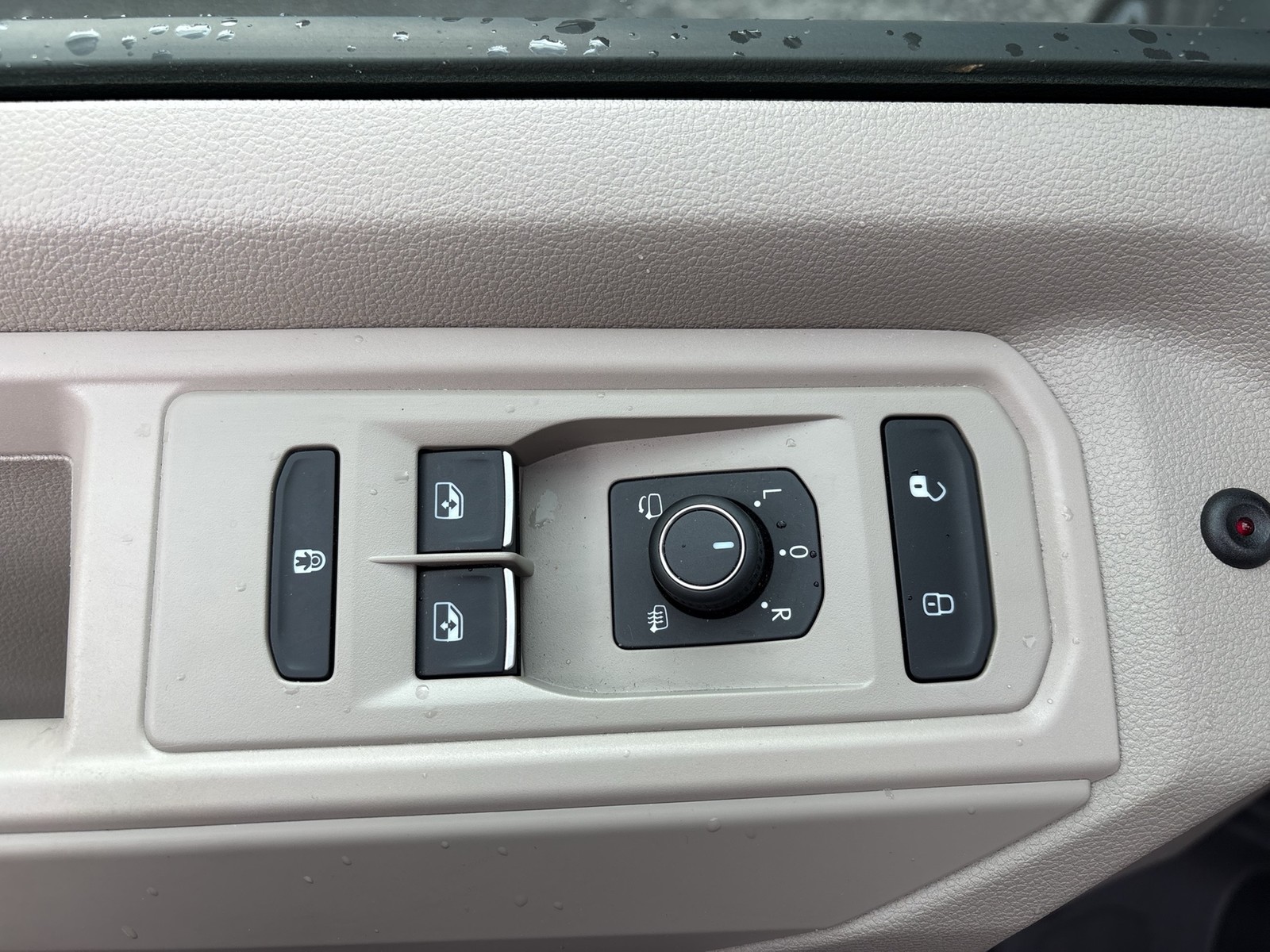 Volkswagen T7 California eHYBRID Ocean 4M DCC ACC HUD Navi
