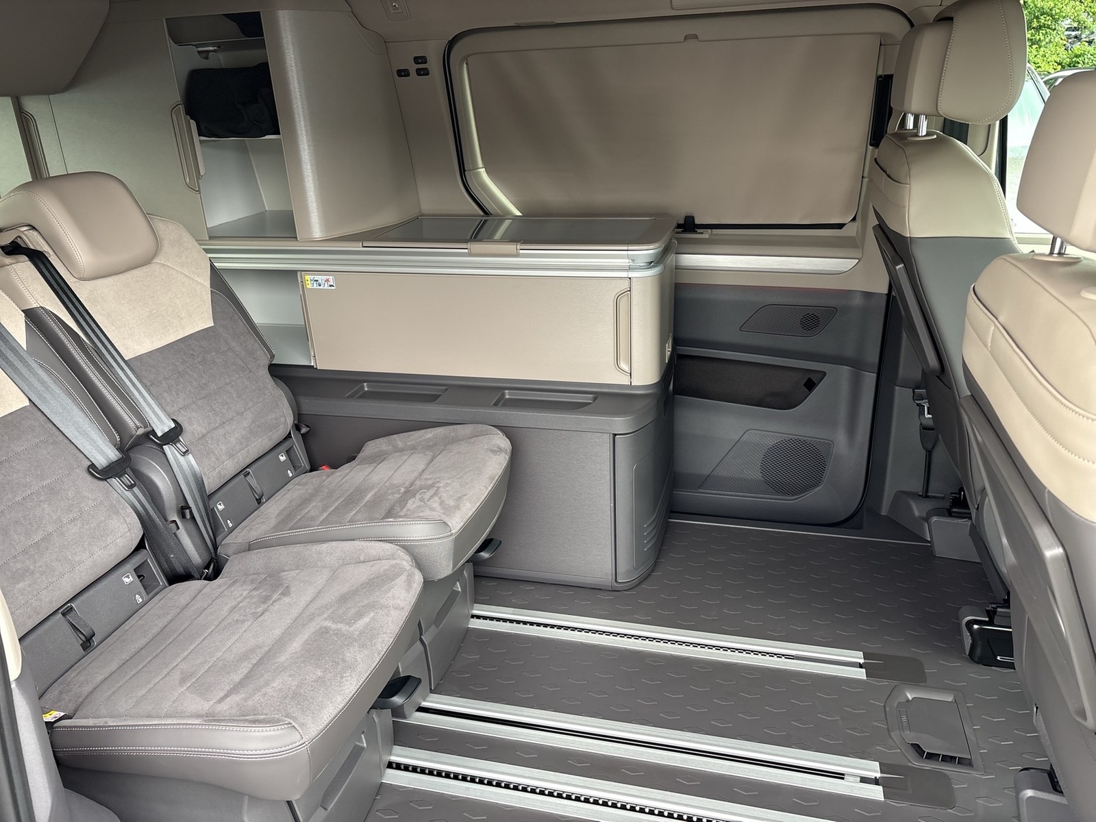 Volkswagen T7 California eHYBRID Ocean 4M DCC ACC HUD Navi
