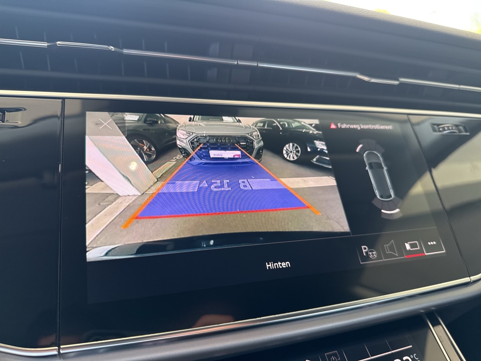 Audi Q8 55 HYBRID Qu. KAMERA ACC ALU20" eKLAPPE NAVI+
