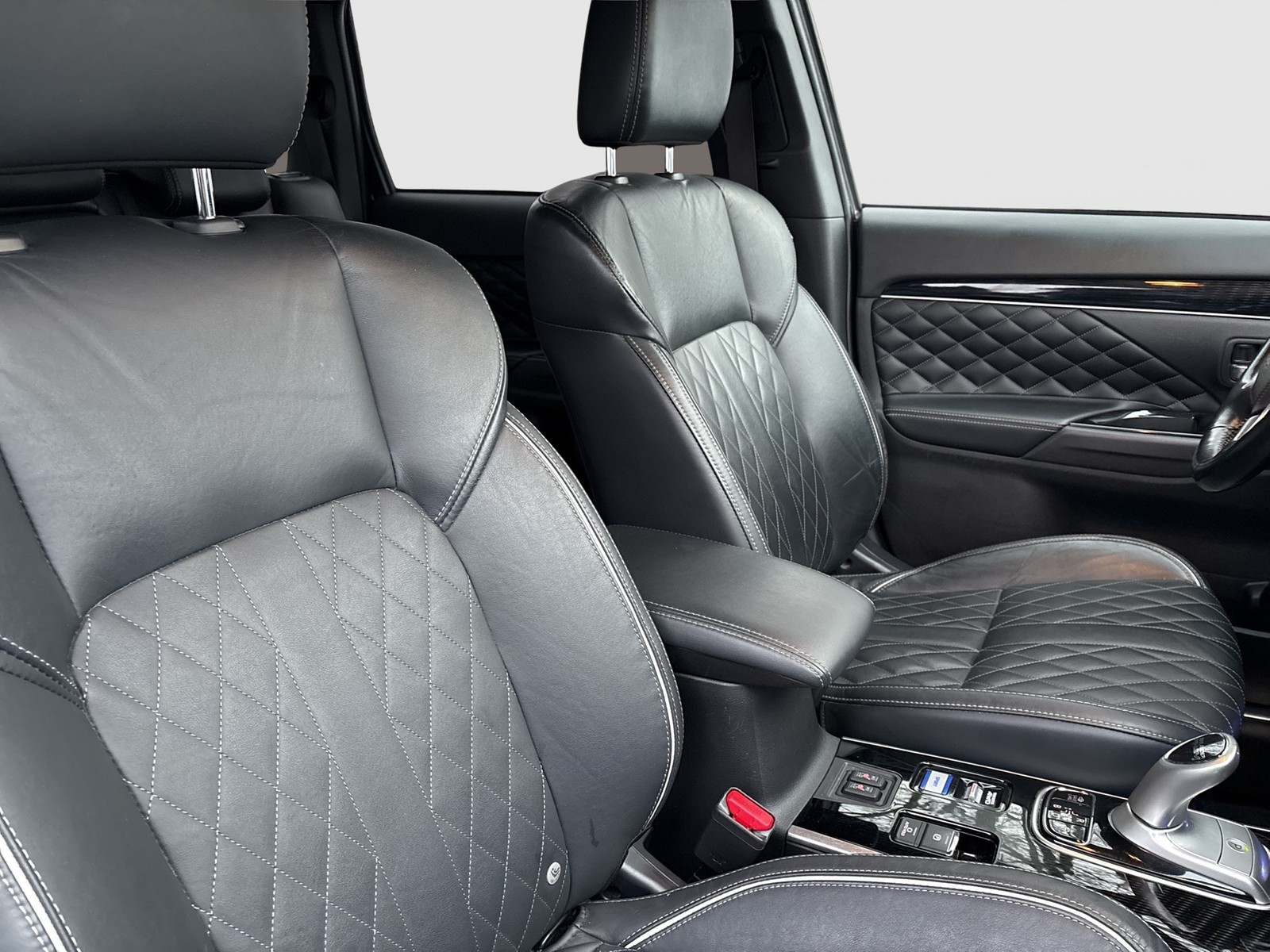 Mitsubishi Outlander Top NAVI ALU STANDHZG