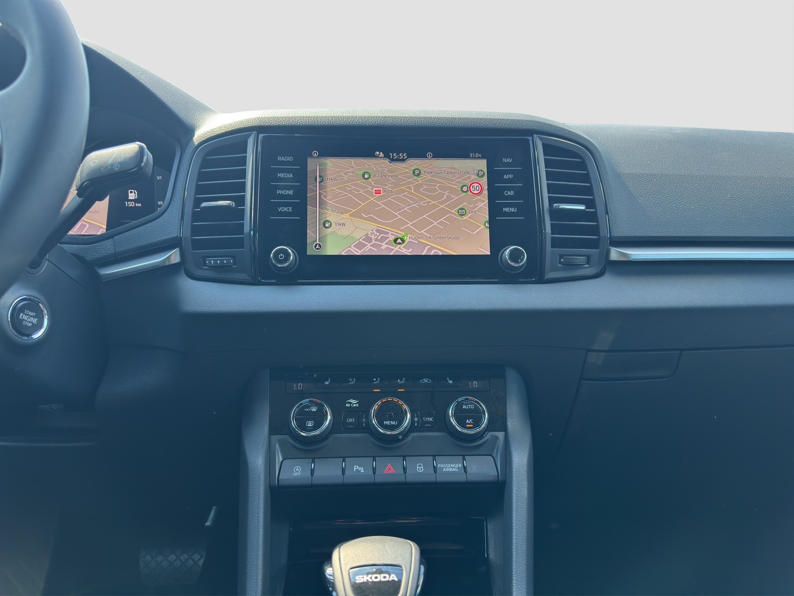 Skoda Karoq 1.5 SELECTION CAM ACC LM17 E-KLAPPE NAVI