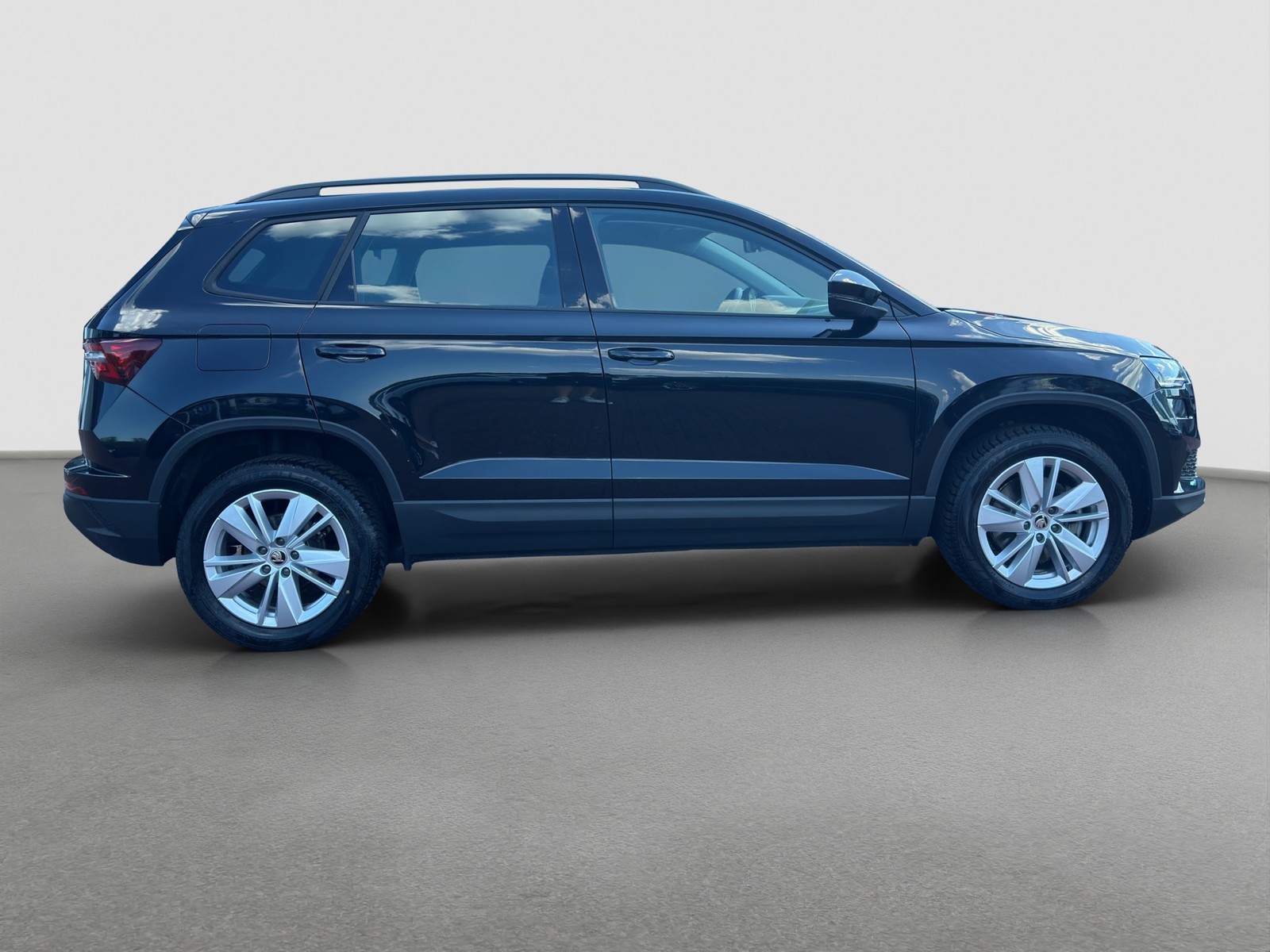 Skoda Karoq 1.5 SELECTION CAM ACC LM17 E-KLAPPE NAVI