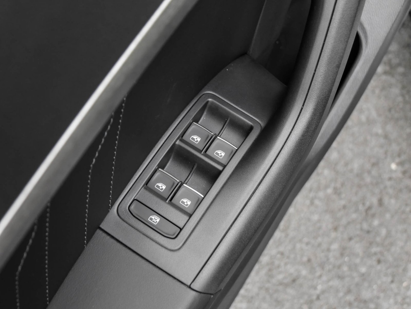 Seat Ateca 1.5 XPERIENCE DSG PANO NAV ACC SHZ 18LM